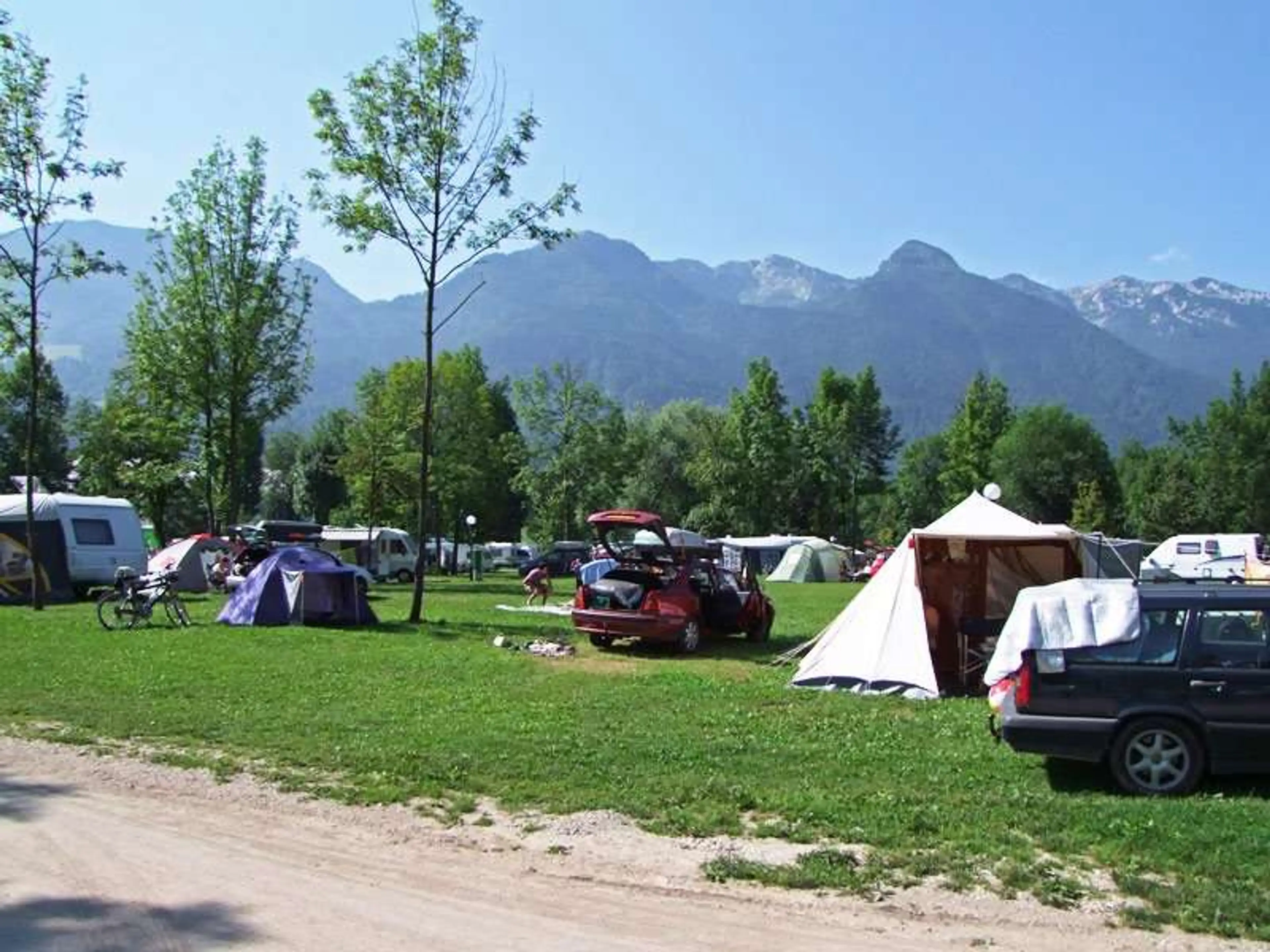 Camp Danica Bohinj carousel-image-1