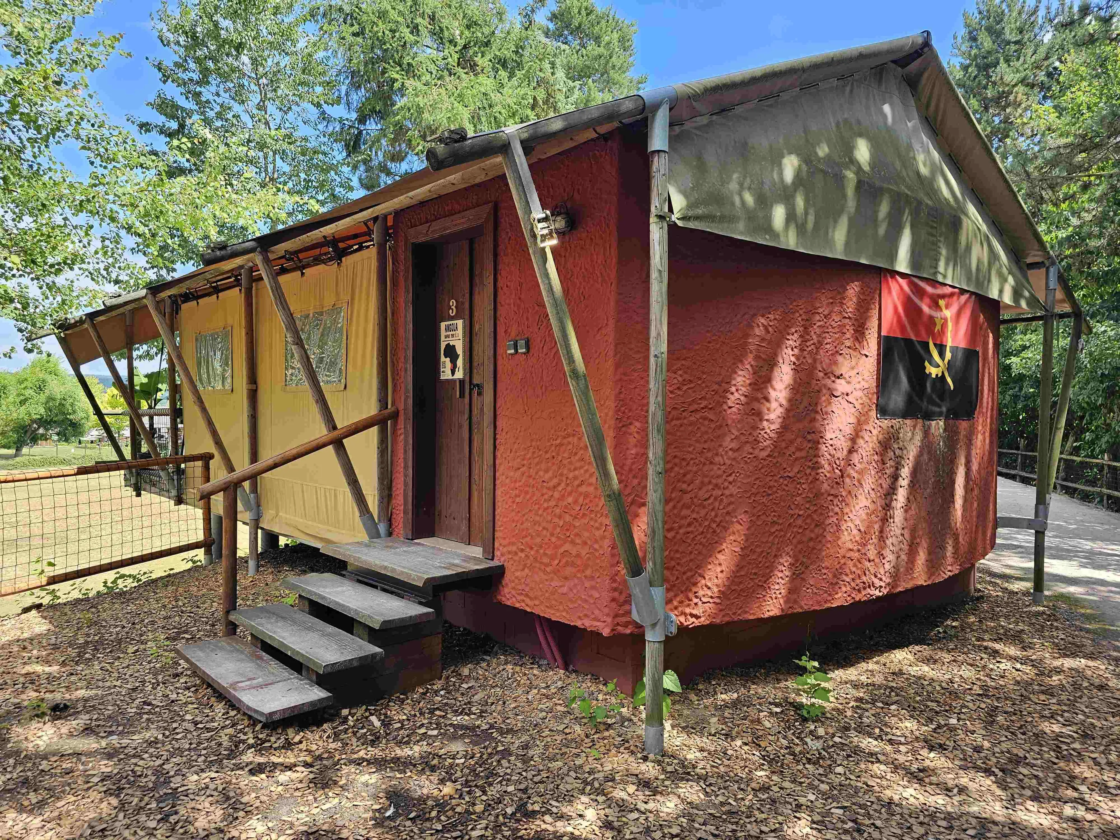 SAFARI PARK carousel-image-8