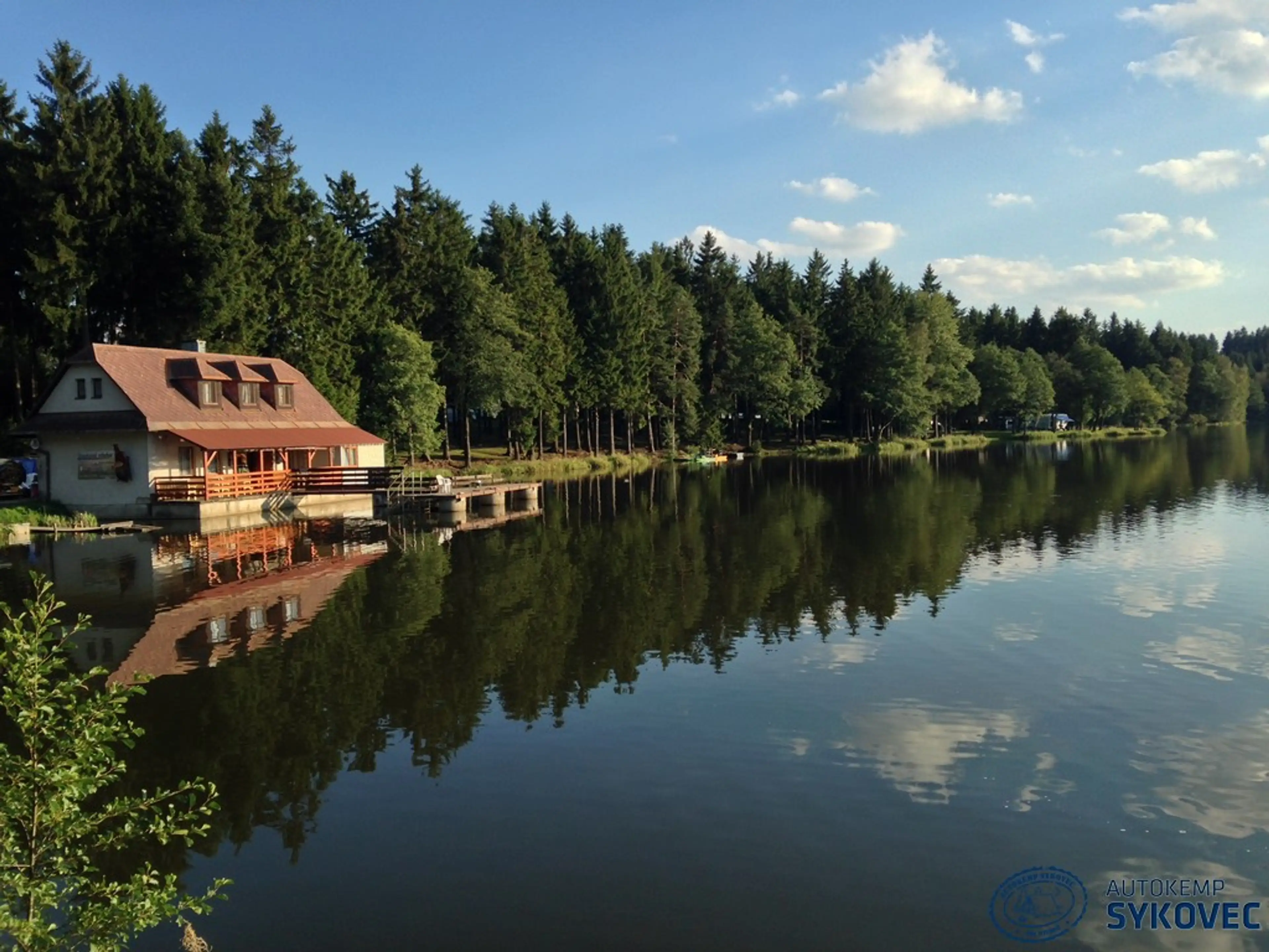 Autokemp Sykovec carousel-image-1