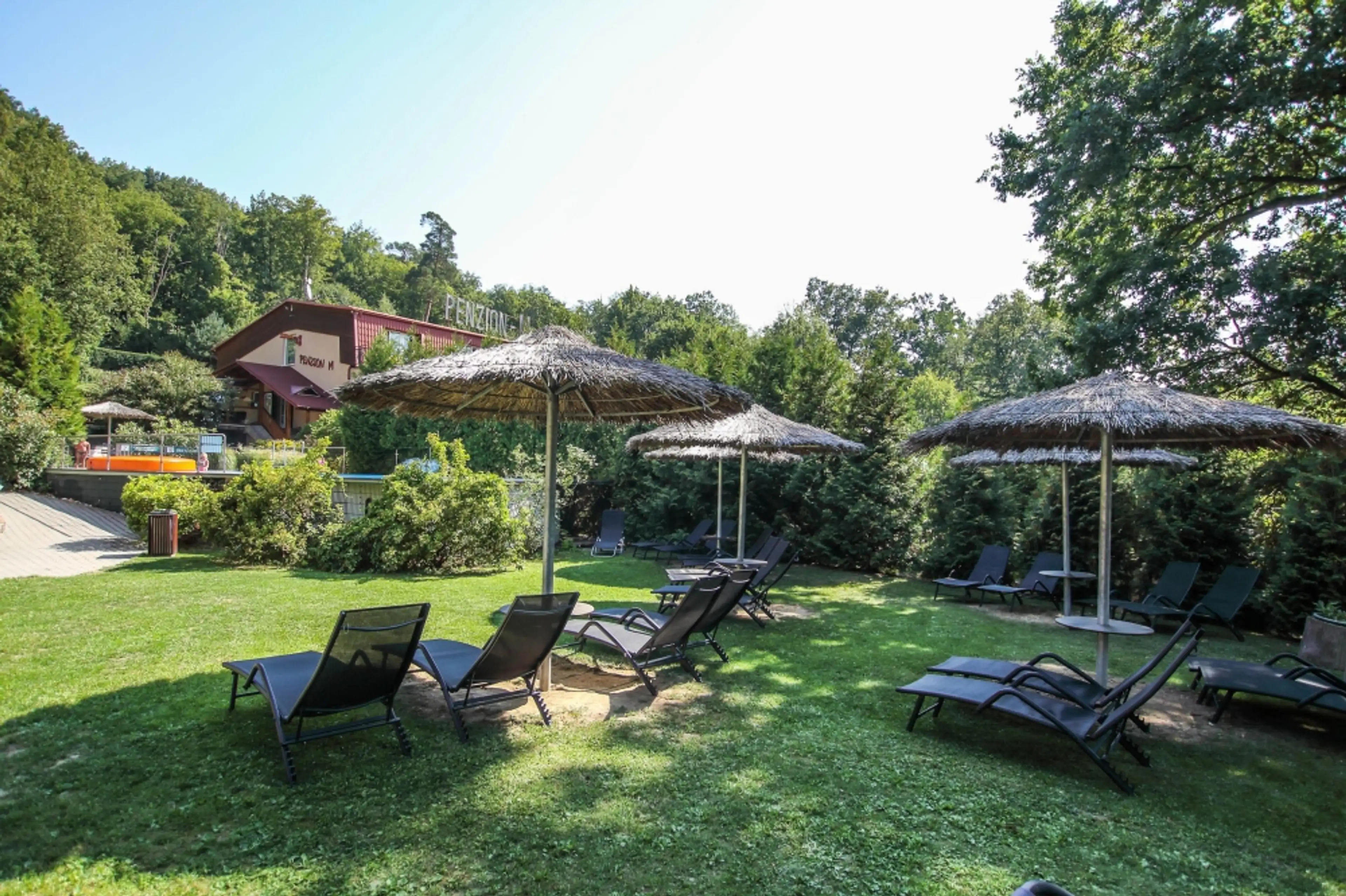 Resort M - Vranovská přehrada carousel-image-10