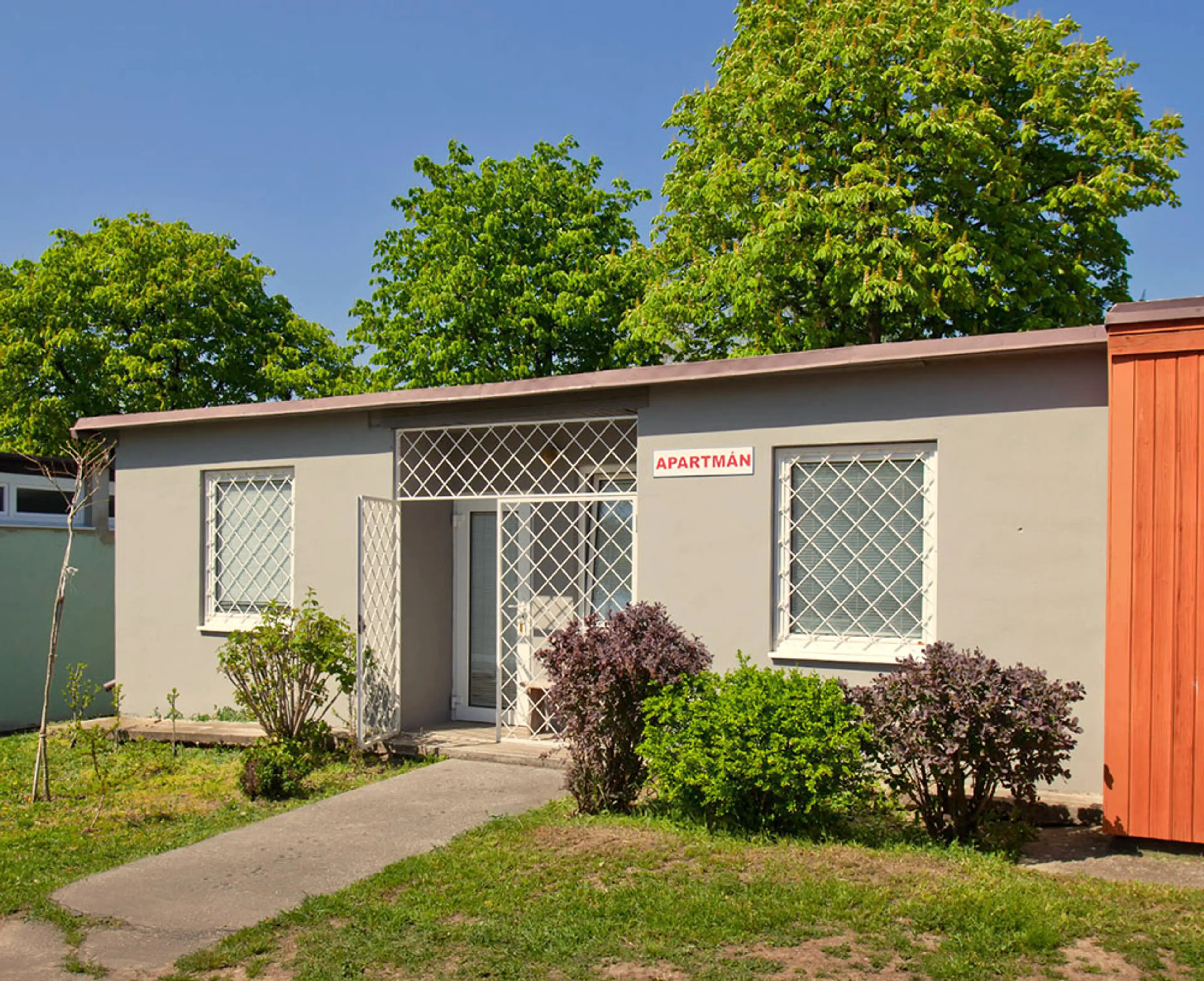 Autokemping SLNEČNÉ JAZERÁ Senec carousel-image-5