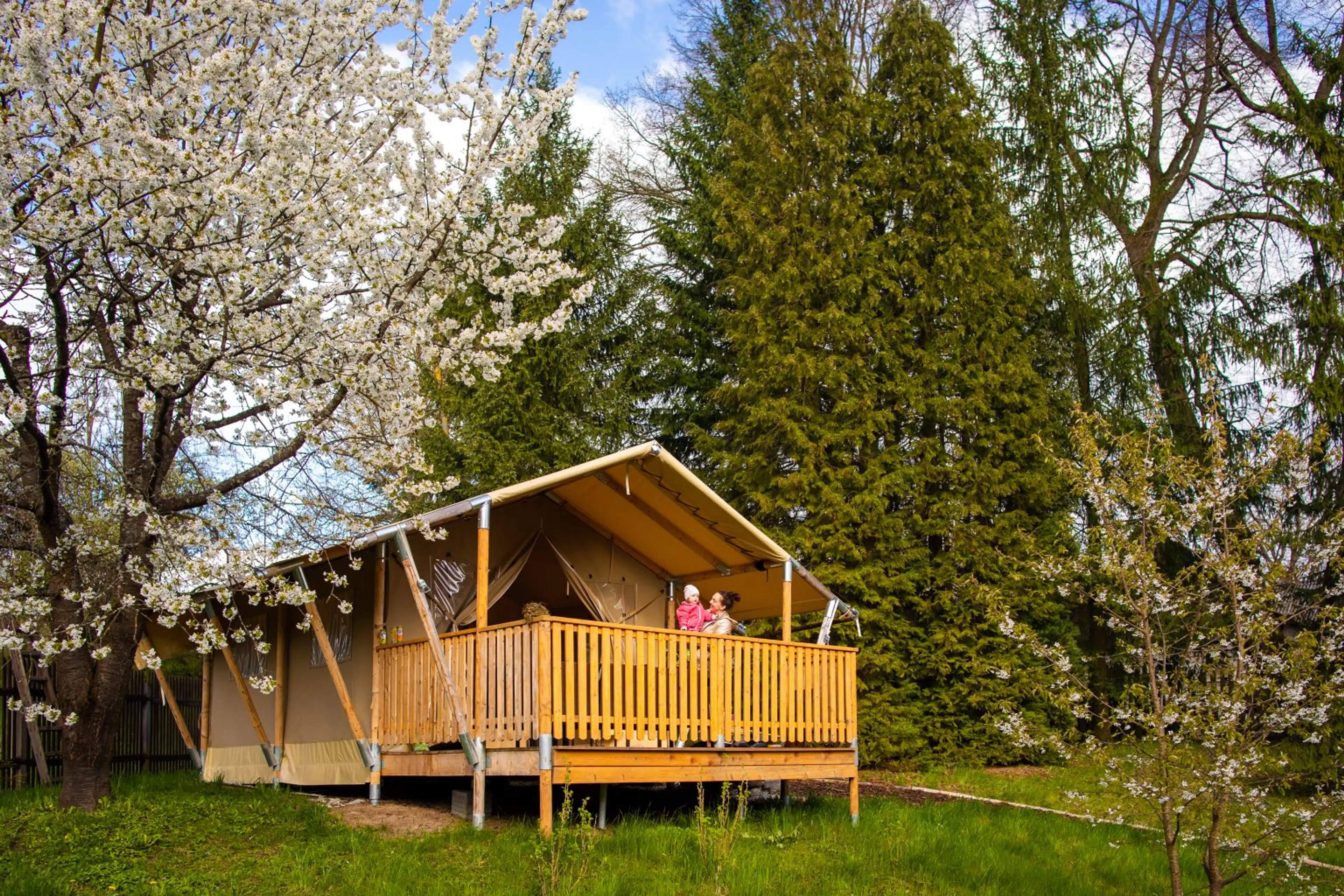 Glamping Český ráj carousel-image-2
