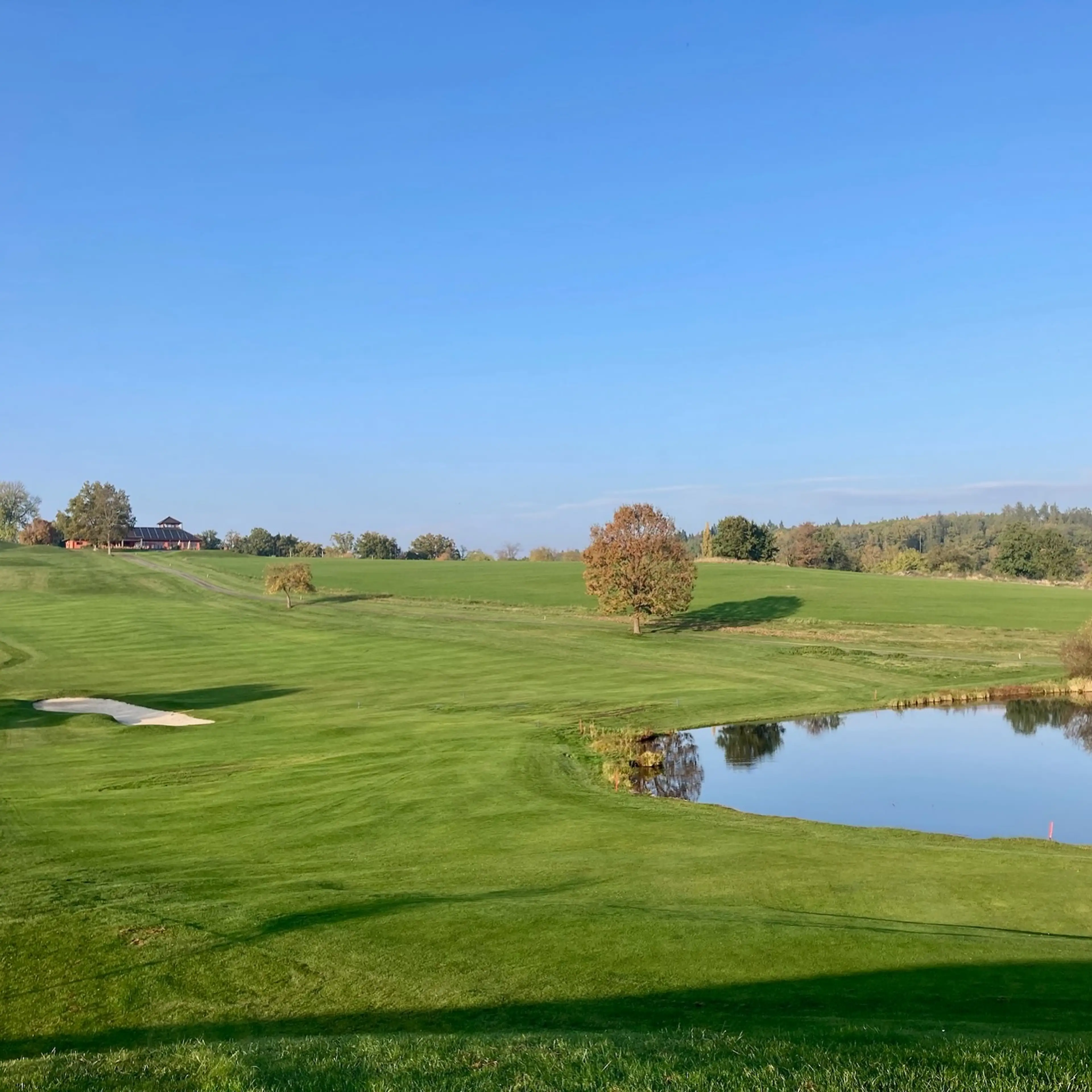 KARAVANOVÉ STÁNÍ V KESTŘANY GOLF & COUNTRY CLUBU carousel-image-22