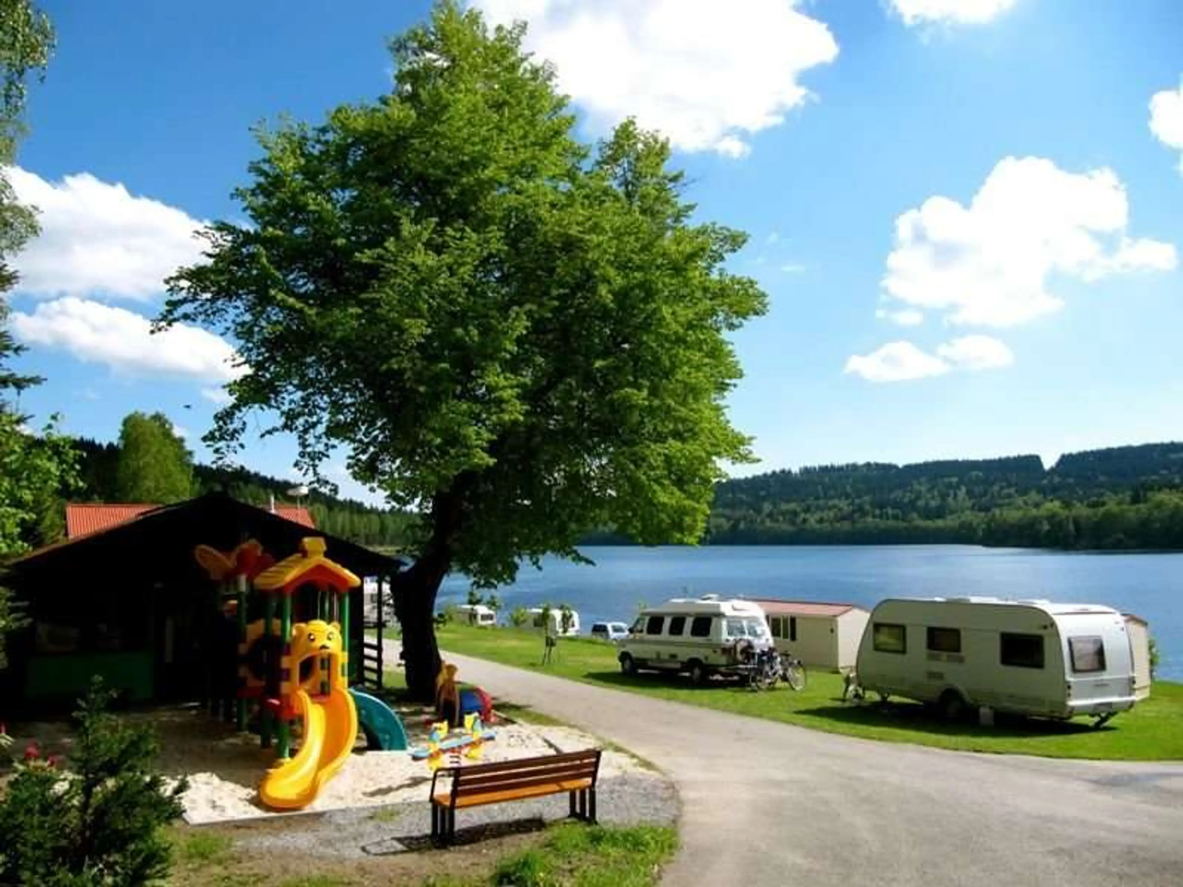 Camping Frymburk - Lipno carousel-image-47