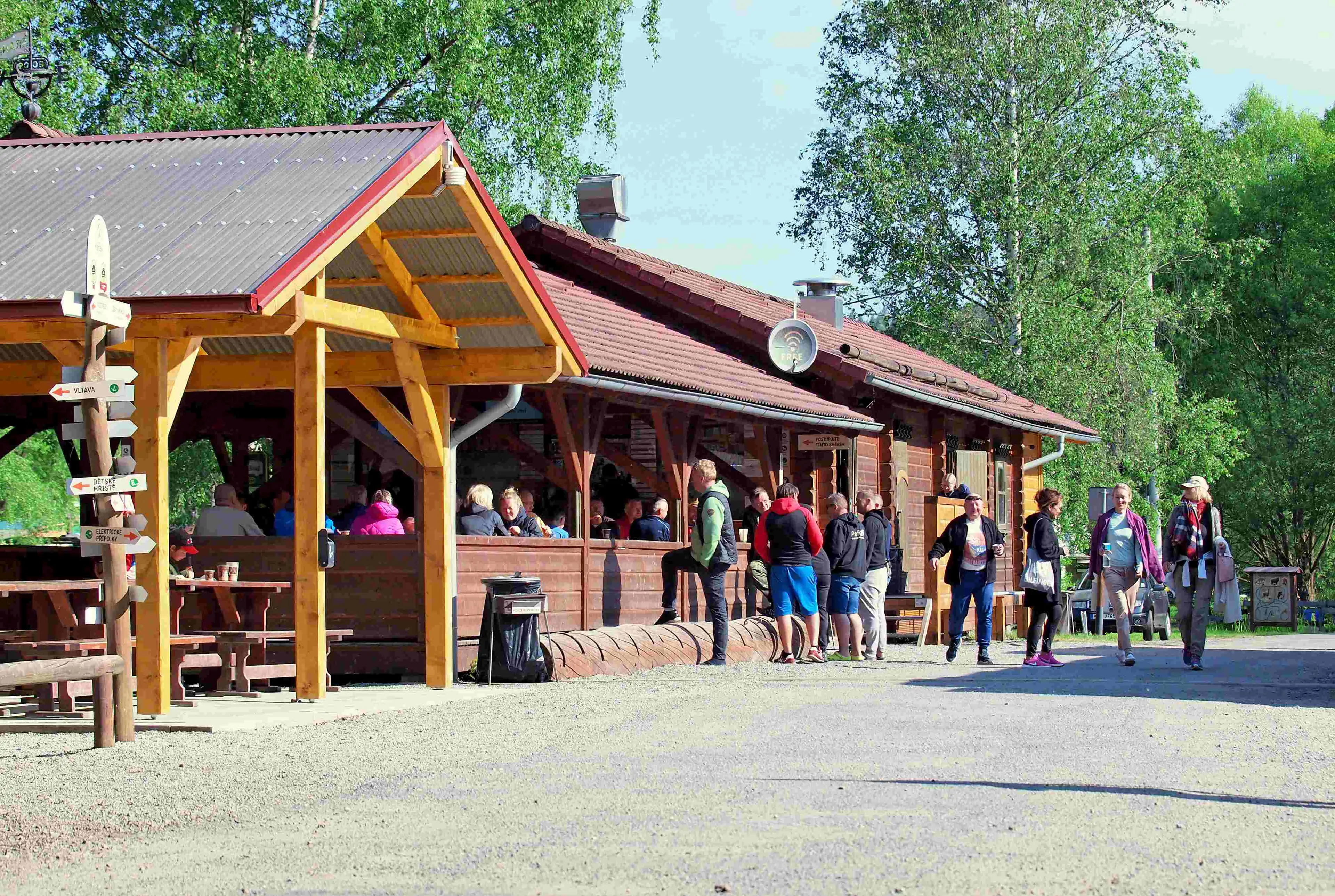 Kanak - půjčovna lodí, kemp Branná carousel-image-17