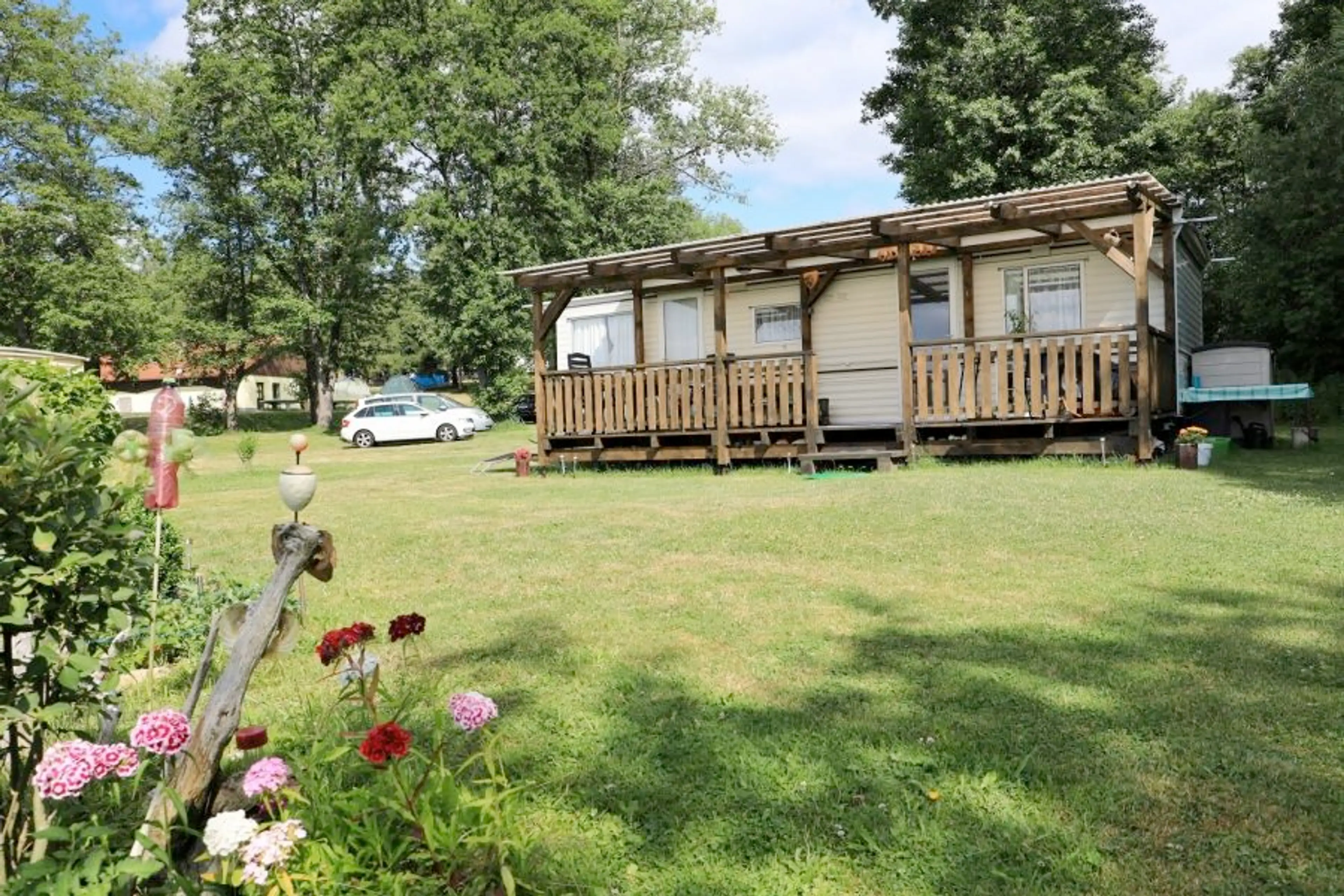 Autocamp Jenišov carousel-image-3