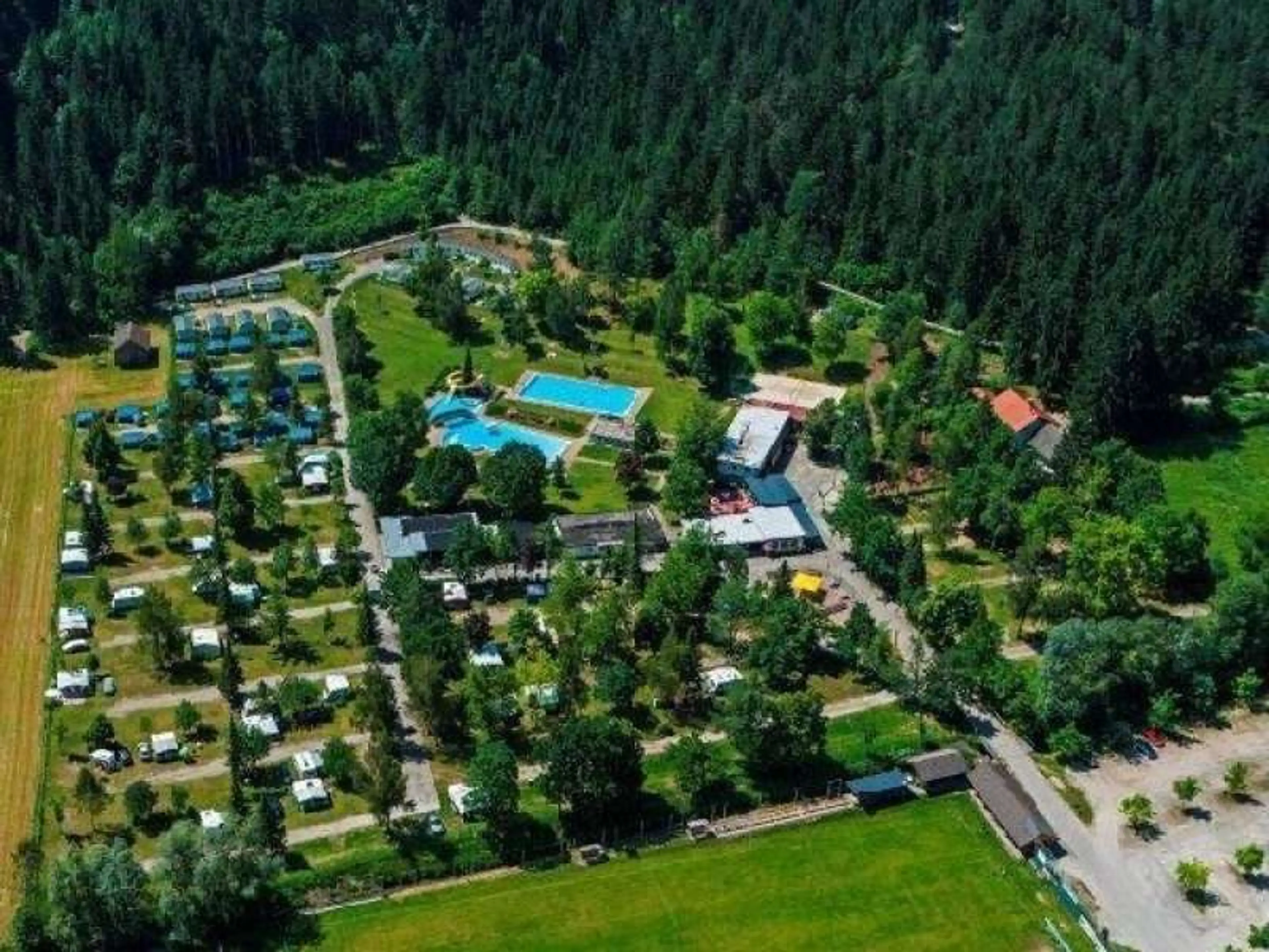 Camping Am Waldbad carousel-image-1