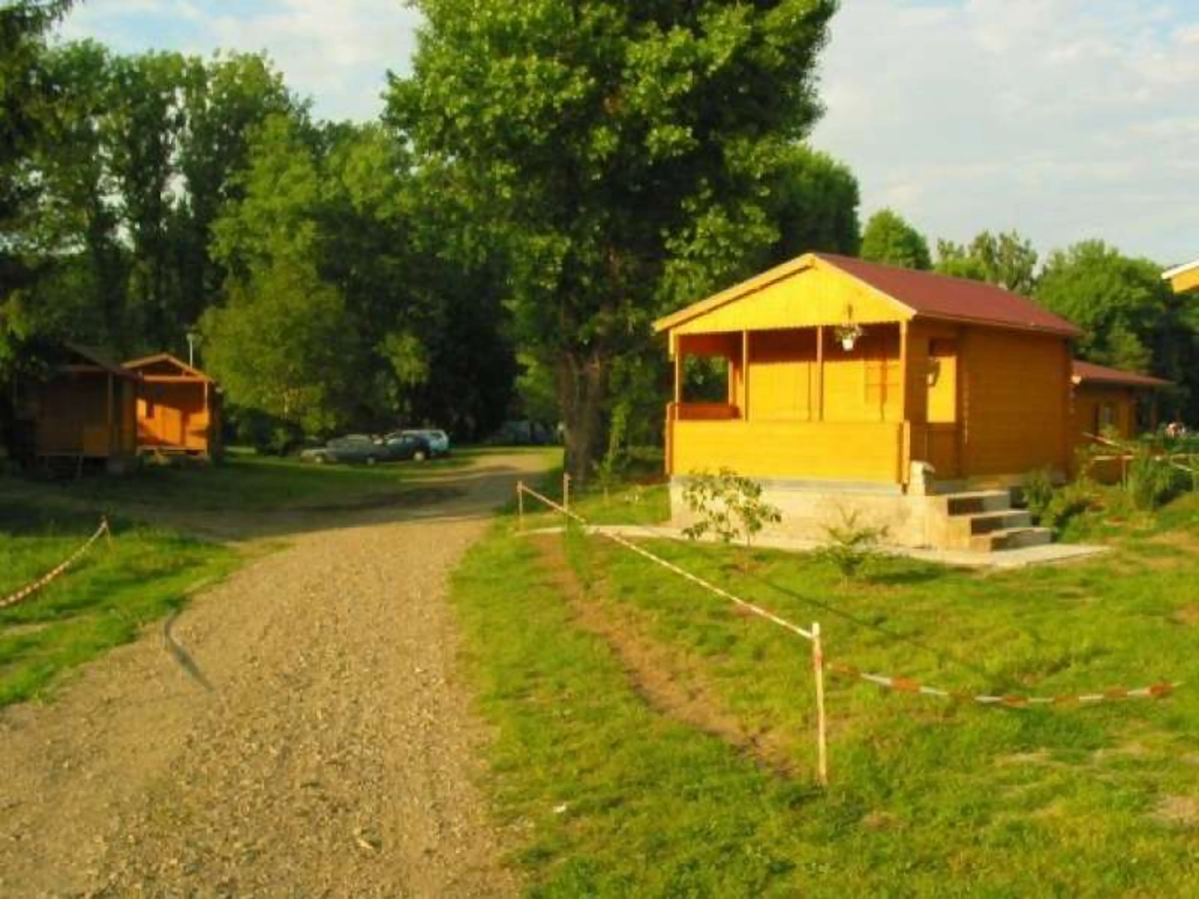 Autocamp Ostrov – Zadní Třebaň carousel-image-10