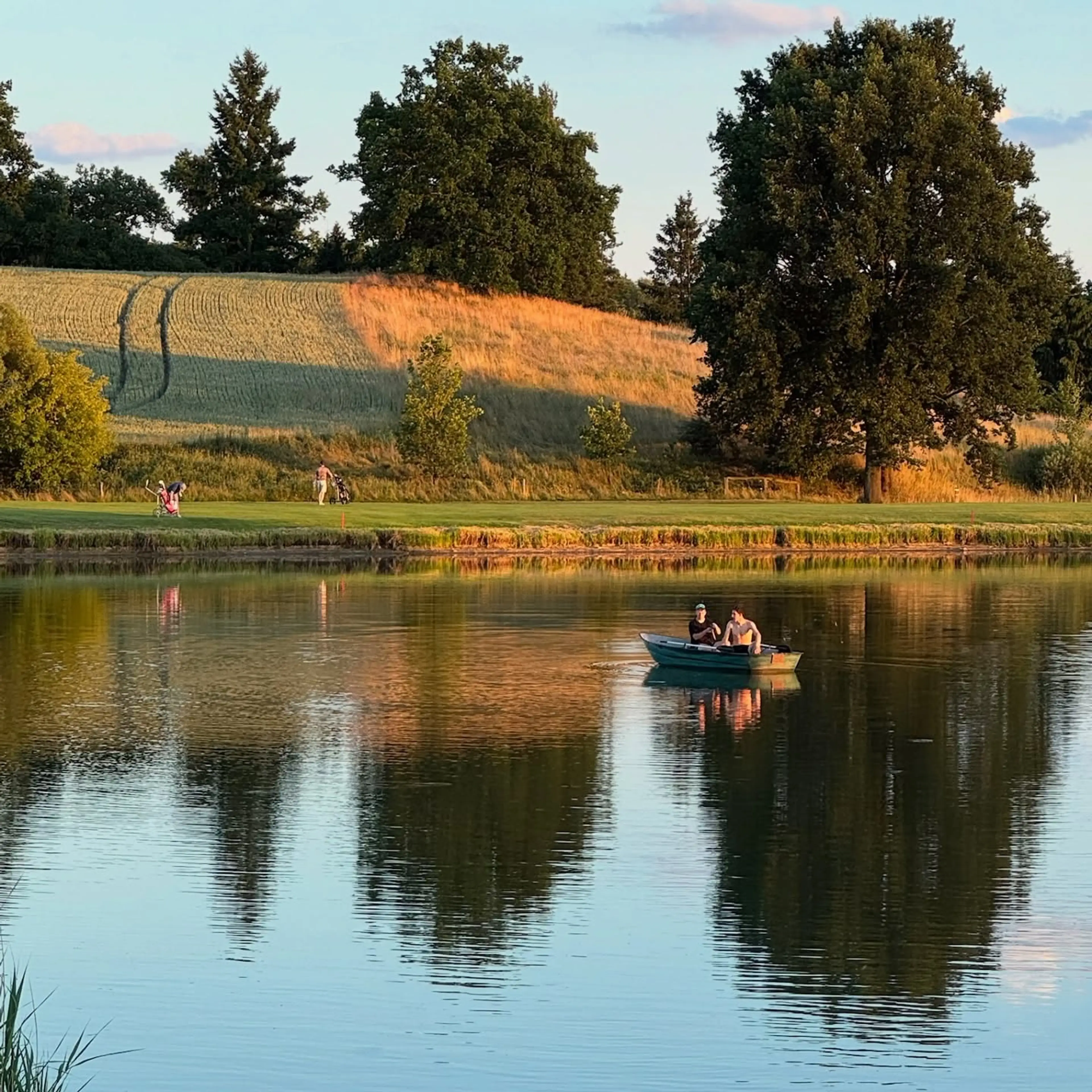 KARAVANOVÉ STÁNÍ V KESTŘANY GOLF & COUNTRY CLUBU carousel-image-8