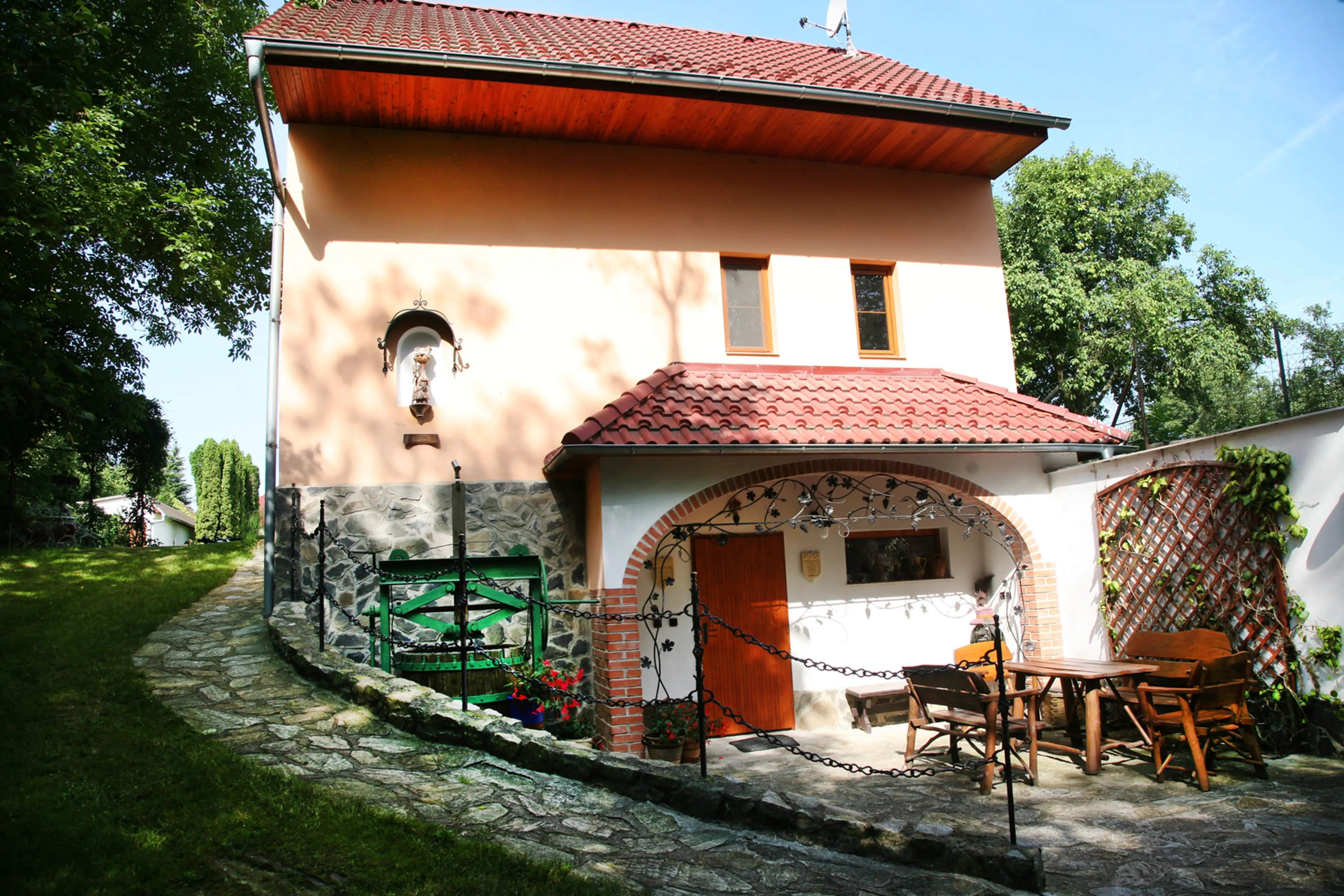 Camping Country carousel-image-6