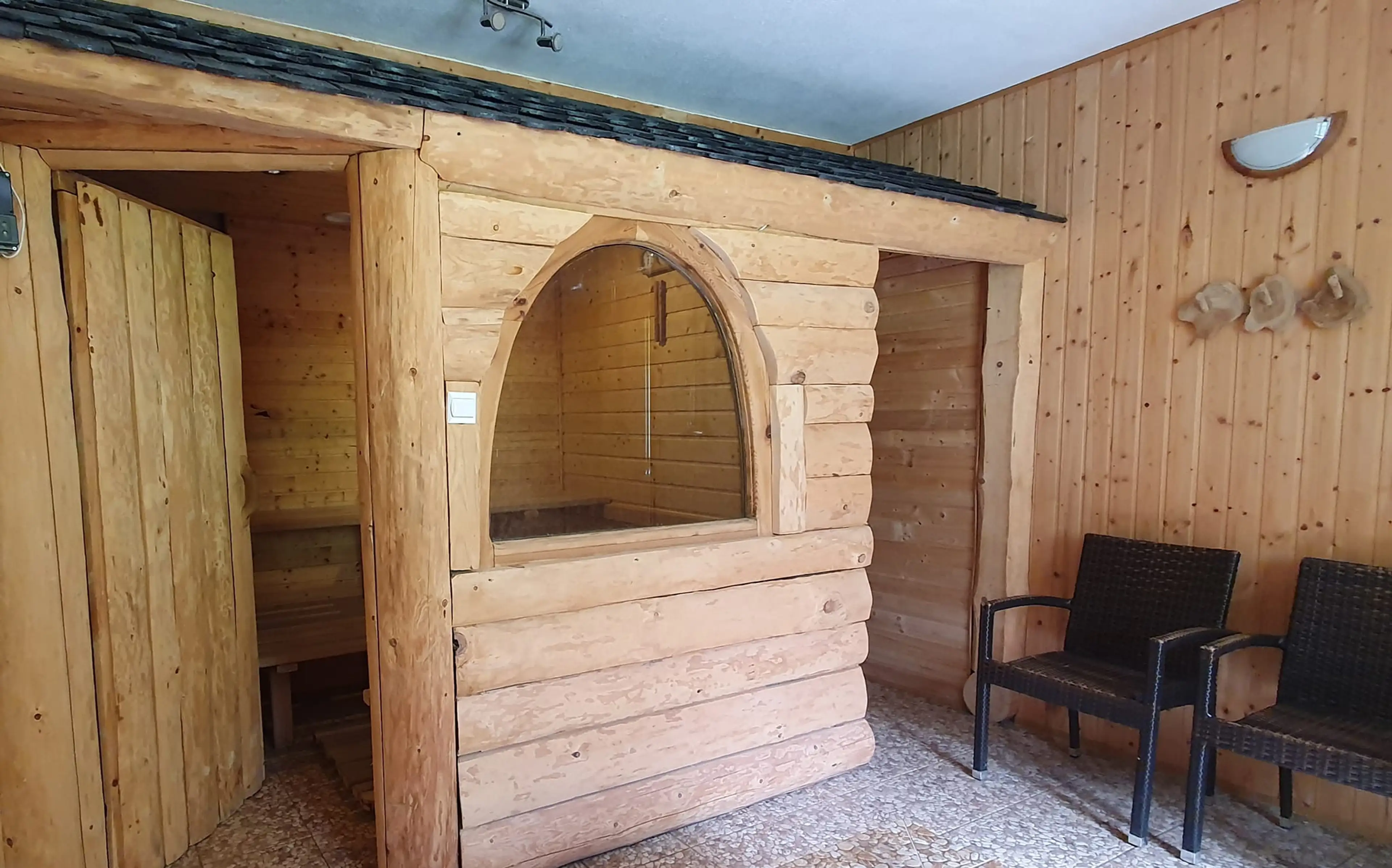 Zloty Potok Resort carousel-image-9