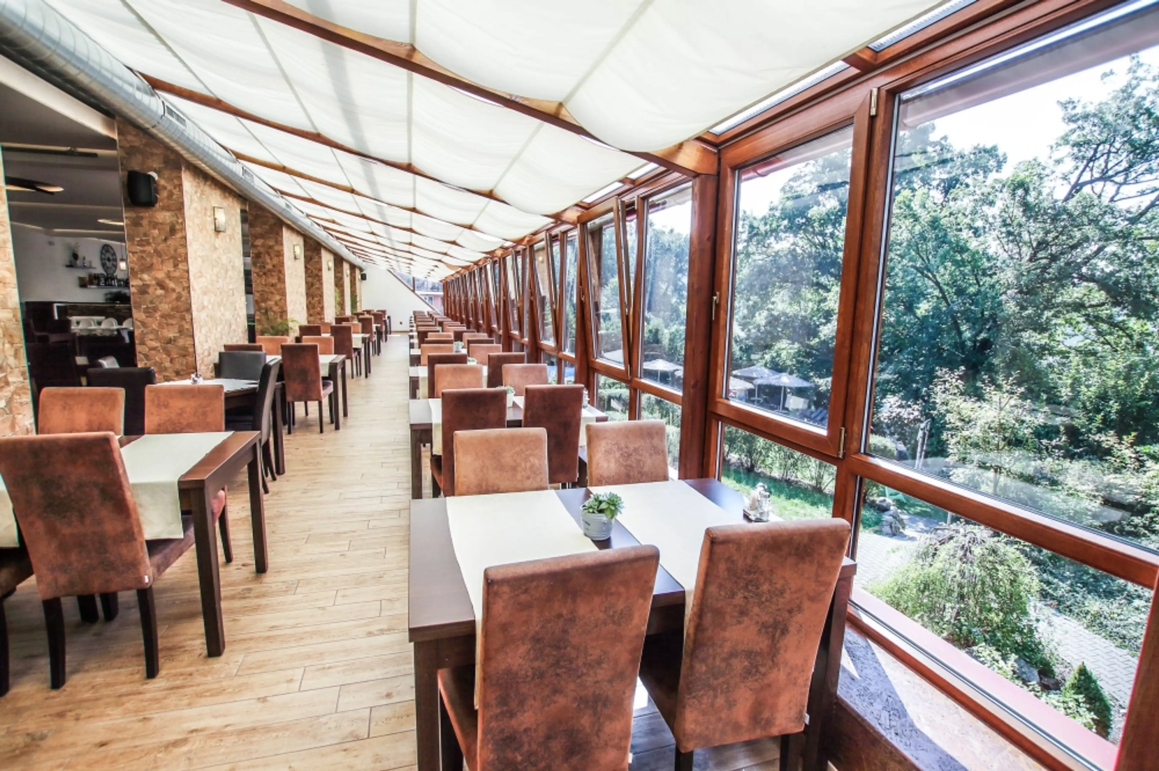 Resort M - Vranovská přehrada carousel-image-28