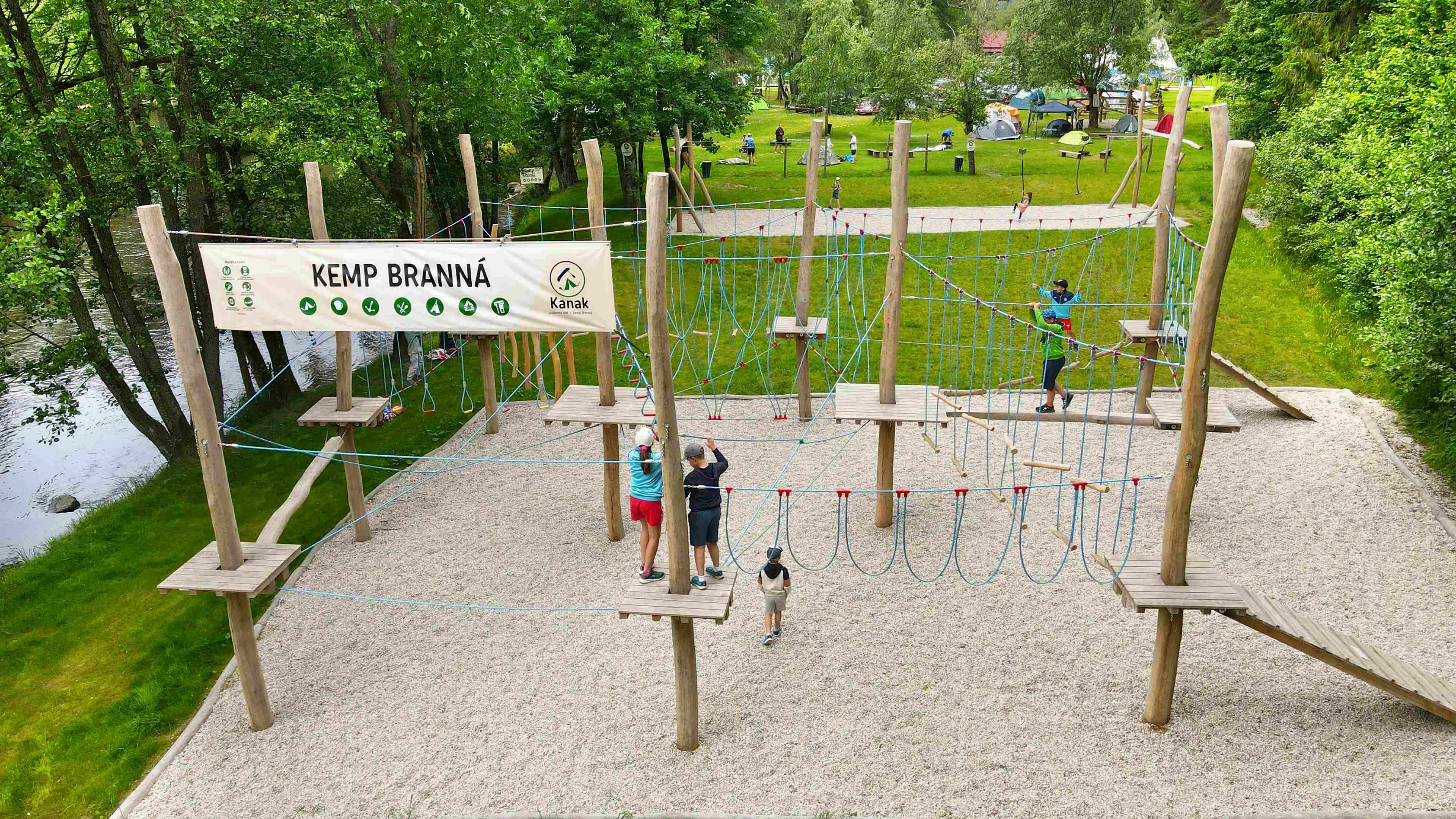 Kanak - půjčovna lodí, kemp Branná carousel-image-6