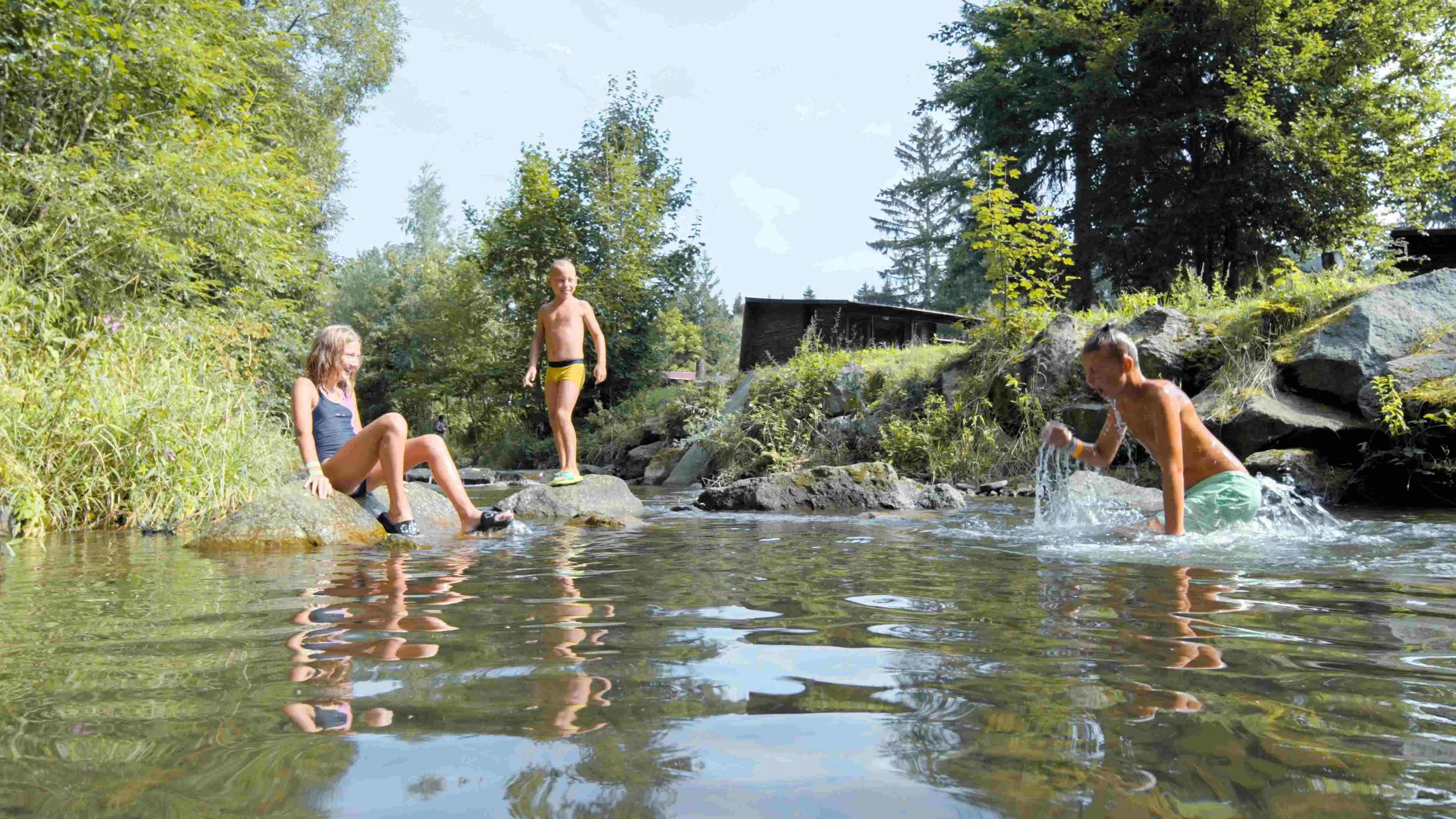 Kemp Pod Pustevnami carousel-image-37