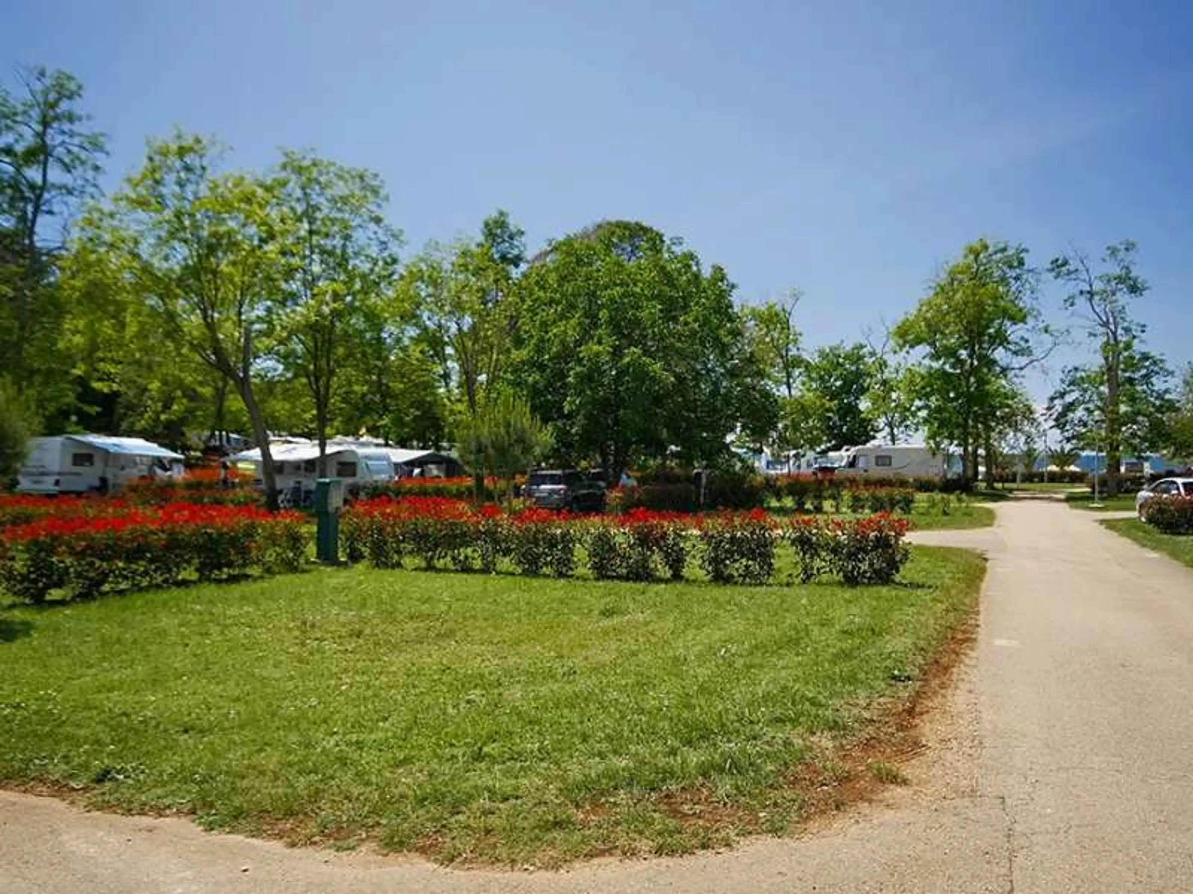 Camping Park Mareda carousel-image-14