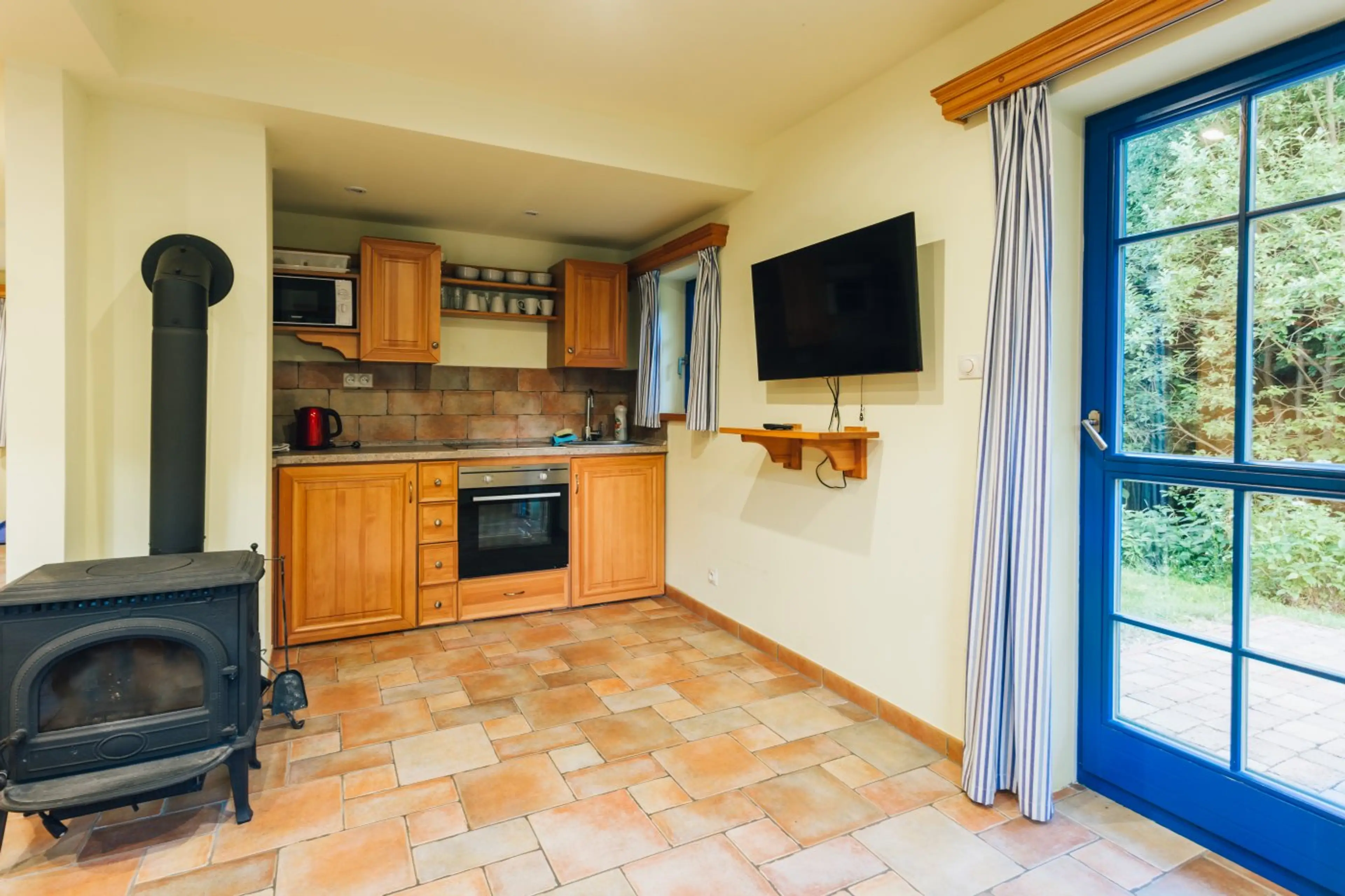 Resort Malevil carousel-image-11