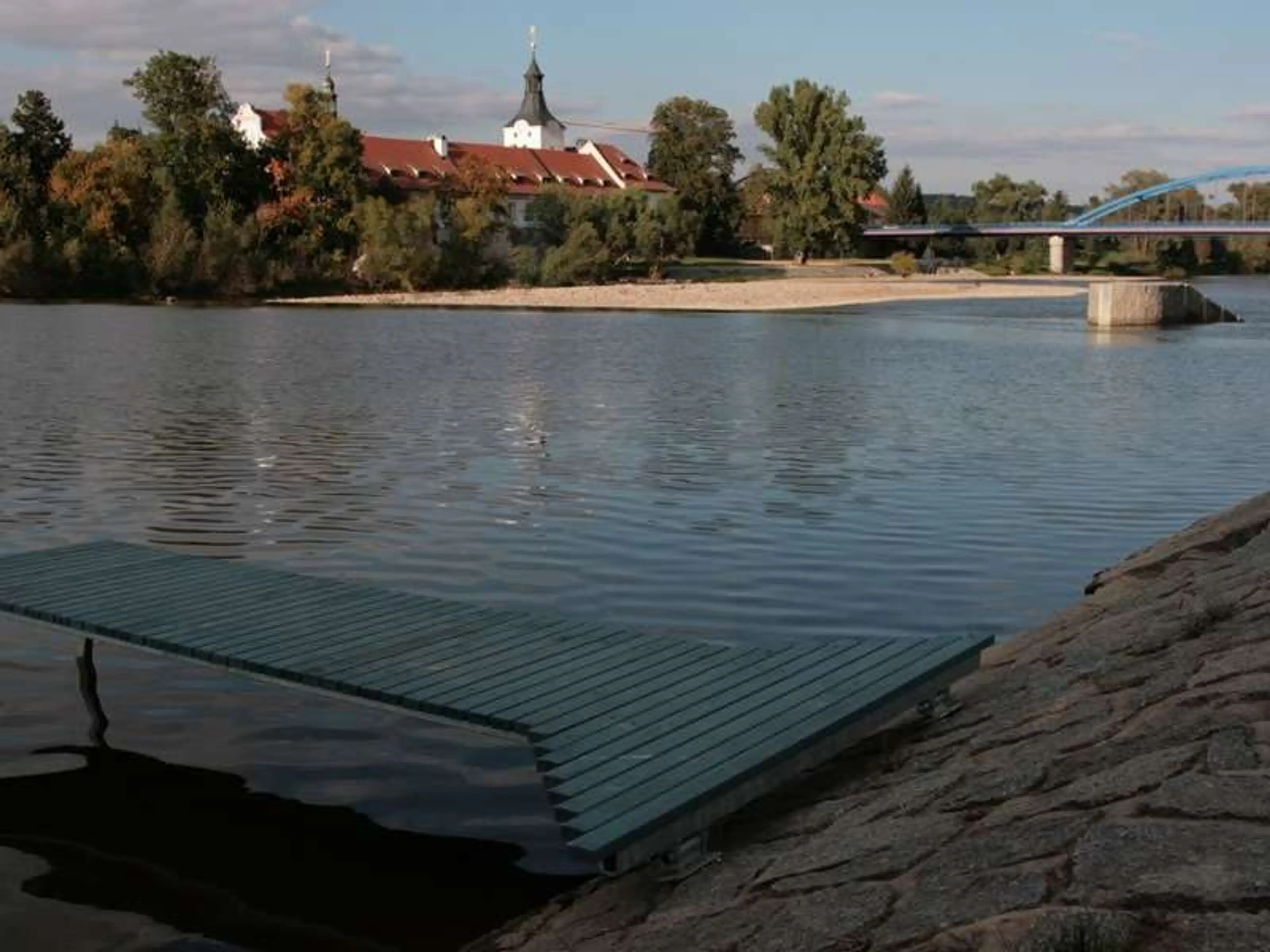 CAMP DOBŘICHOVICE JEZ carousel-image-9