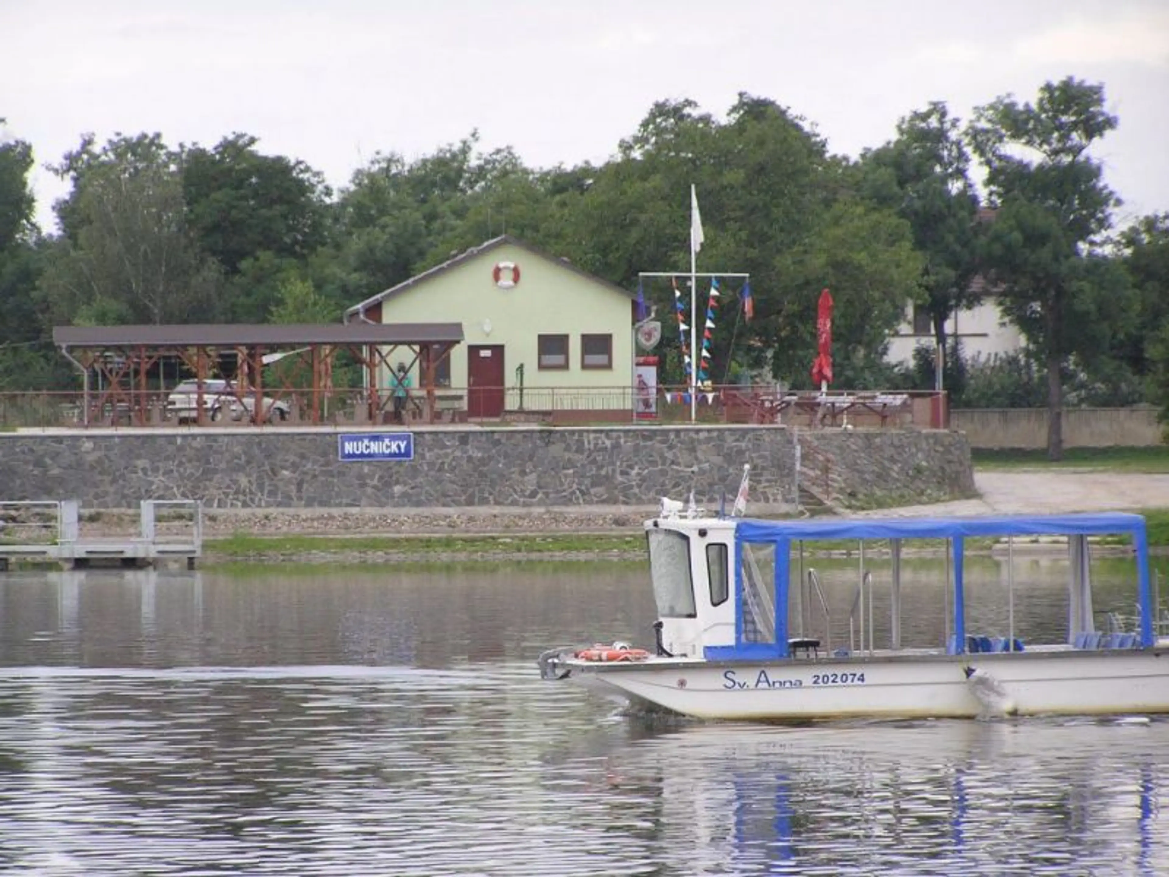 Kemp-karavanové stání  Nučničky carousel-image-10