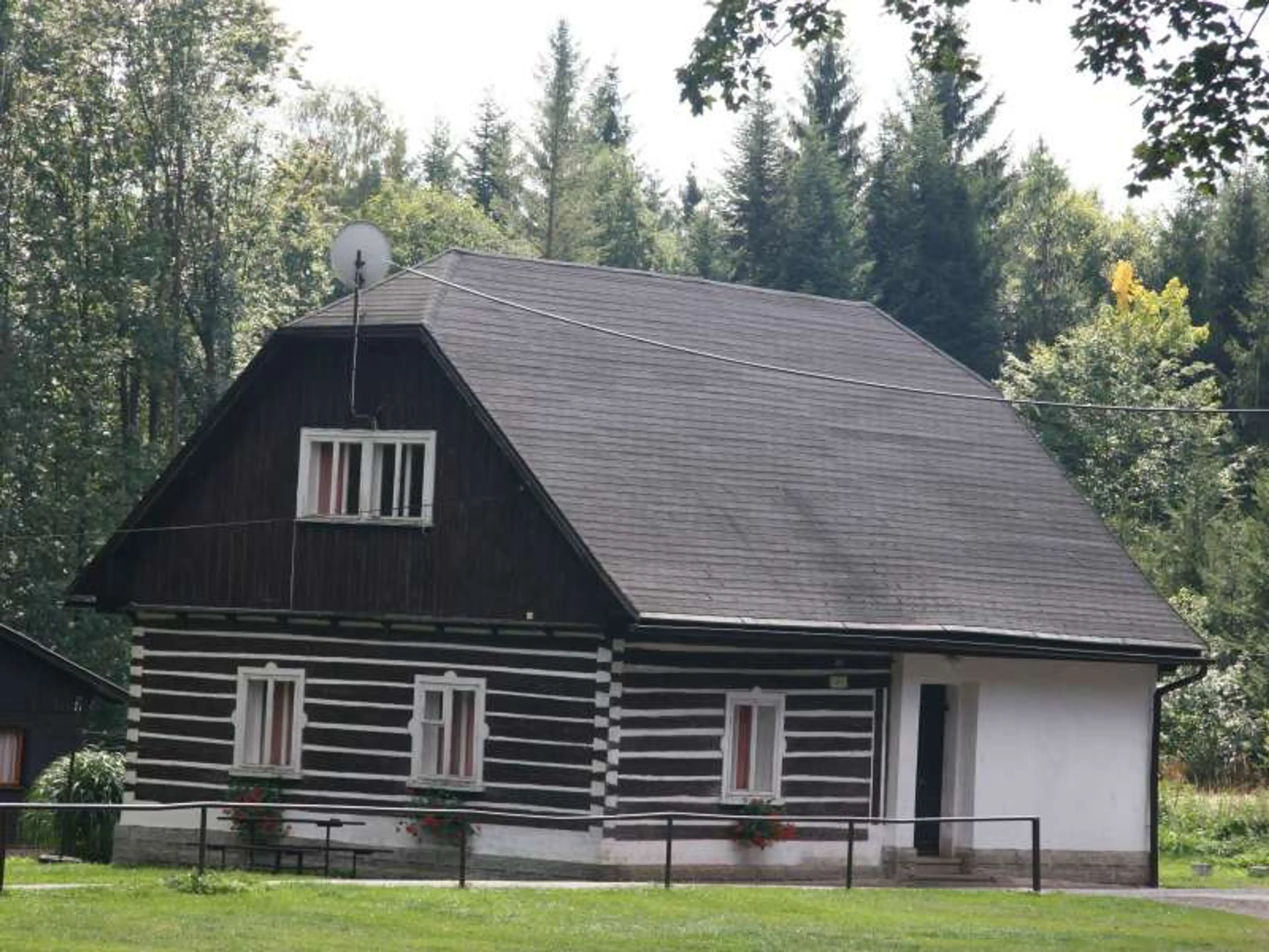 Chatový areál ZDĚŘINA carousel-image-4