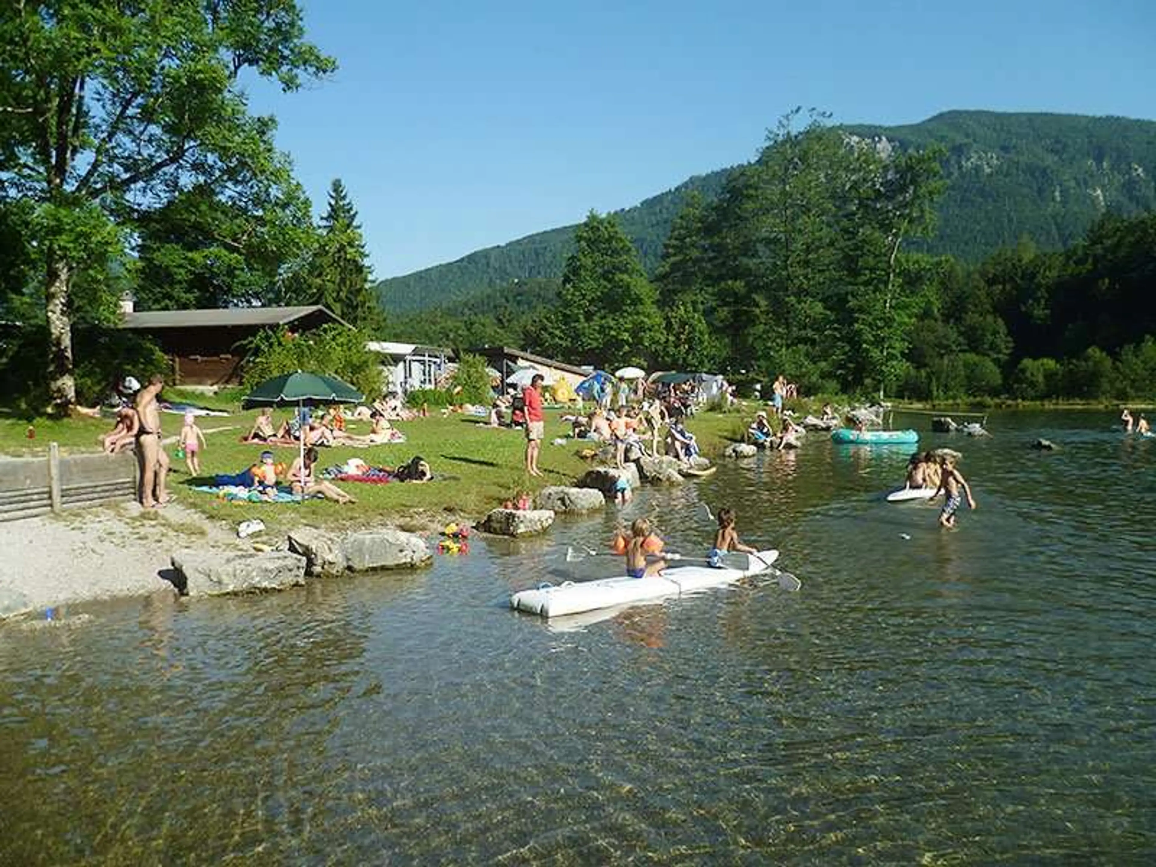 Camping Zellersee carousel-image-9