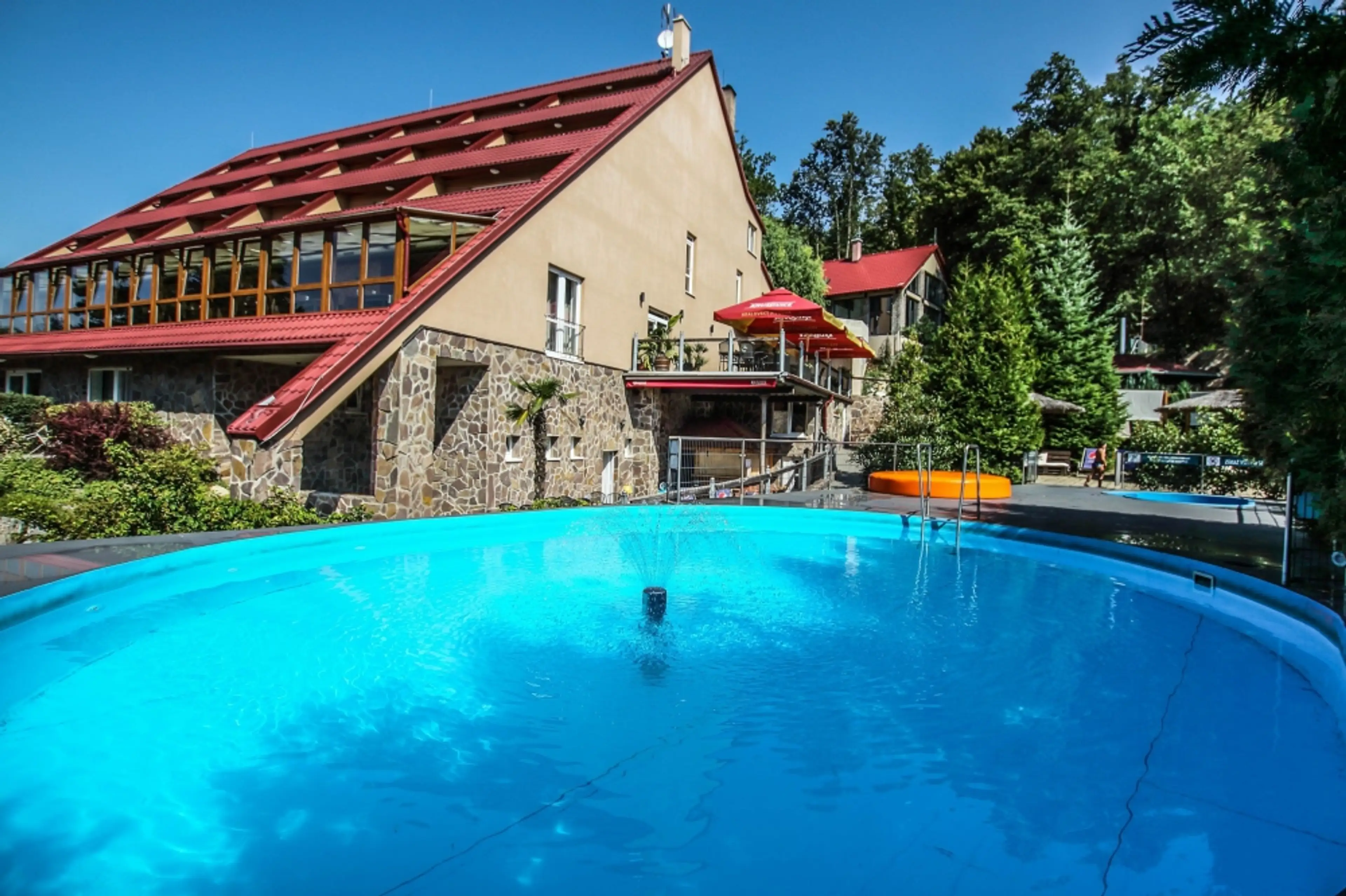 Resort M - Vranovská přehrada carousel-image-3