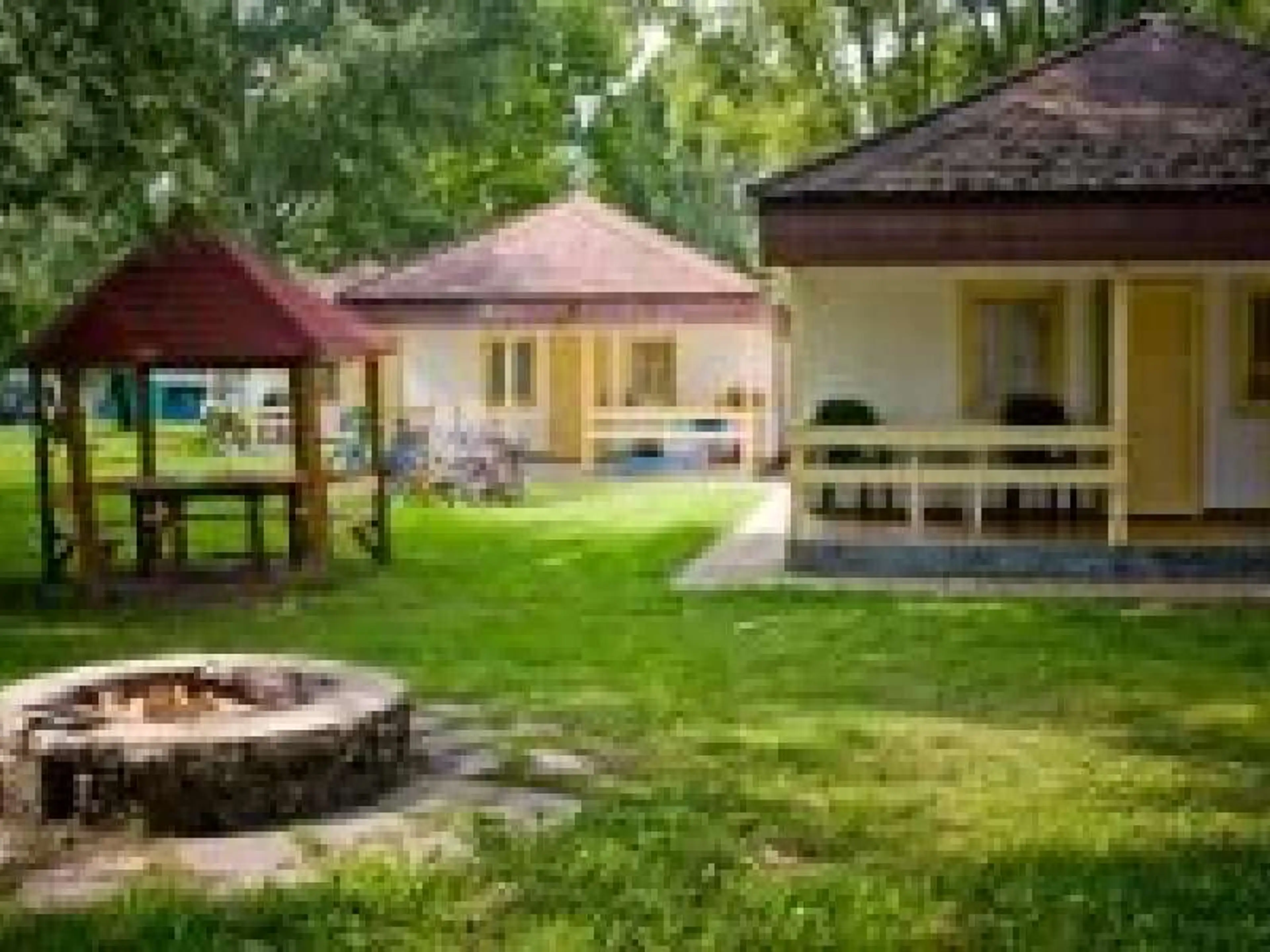 Camping a Bungalows Füred carousel-image-12