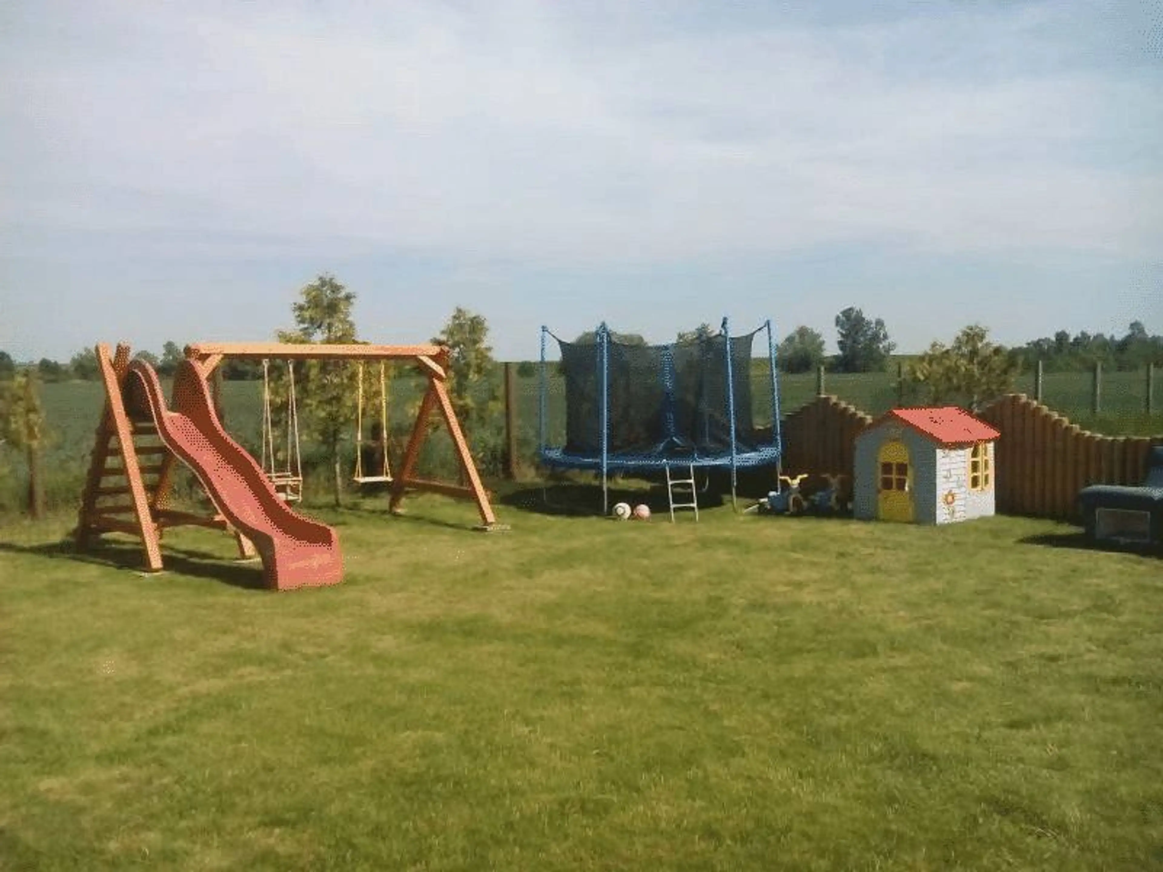 Kemp Strachotín - Ubytování v mobilních domech carousel-image-10