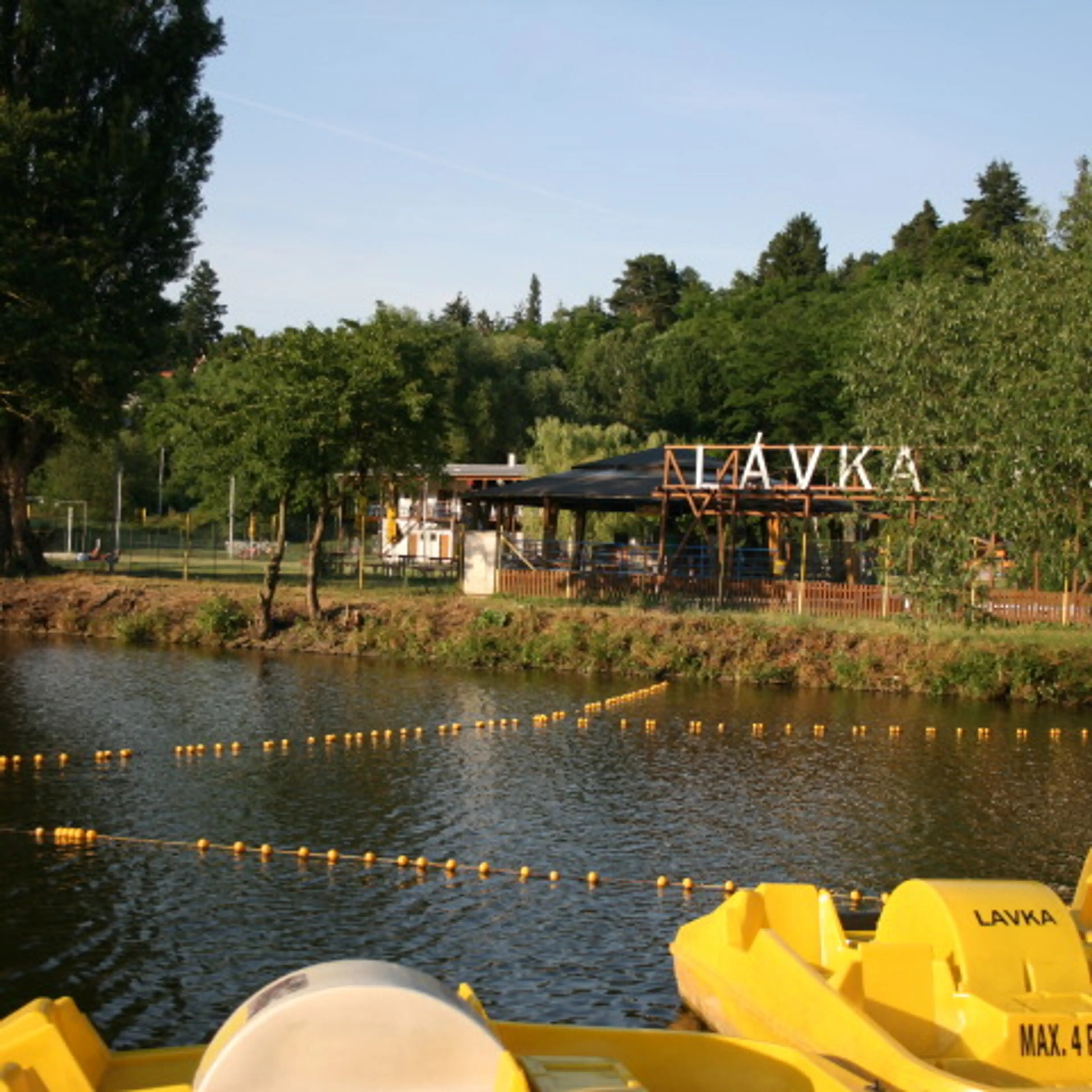 Rekreační areál Kemp Lávkapark carousel-image-6