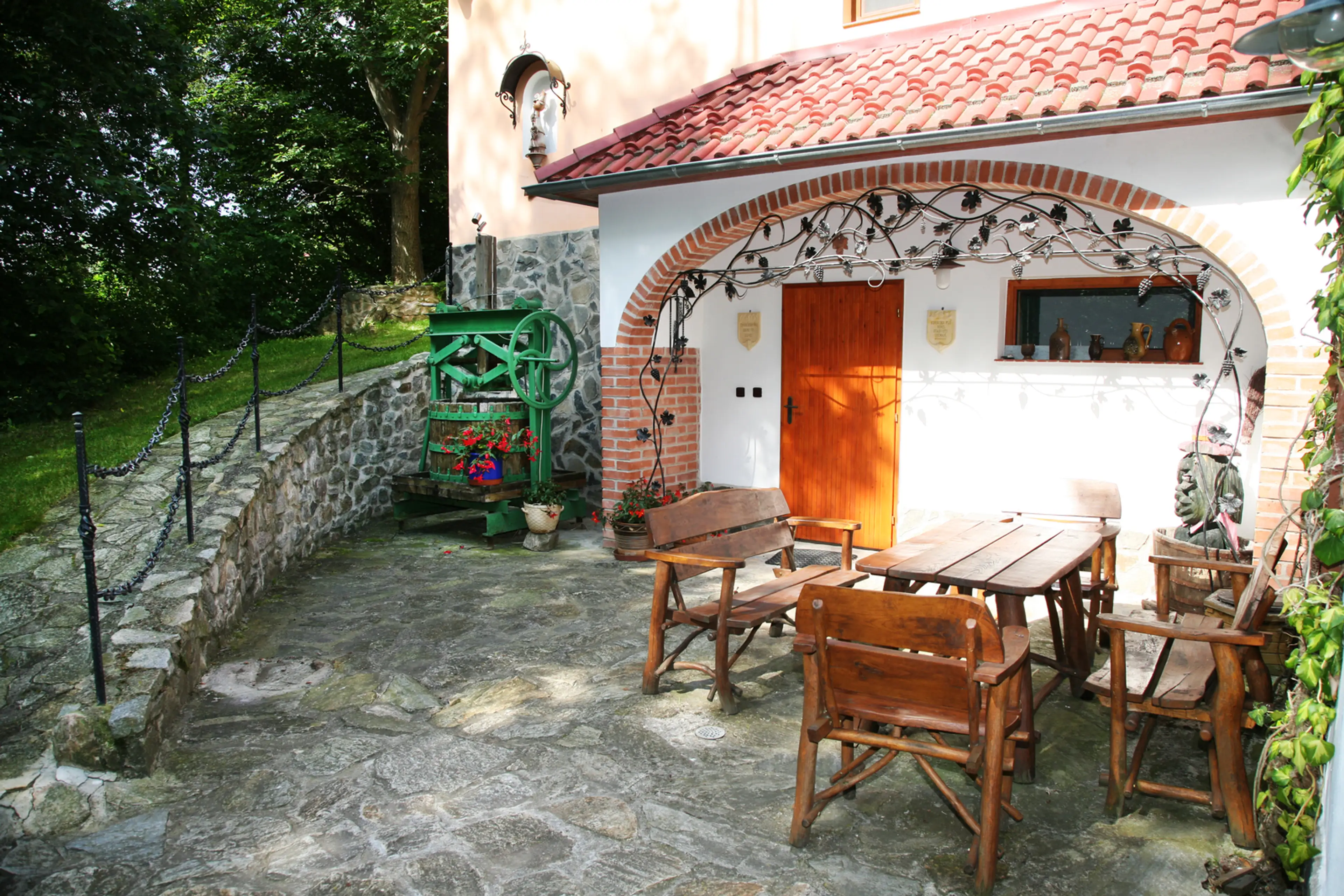 Camping Country carousel-image-15