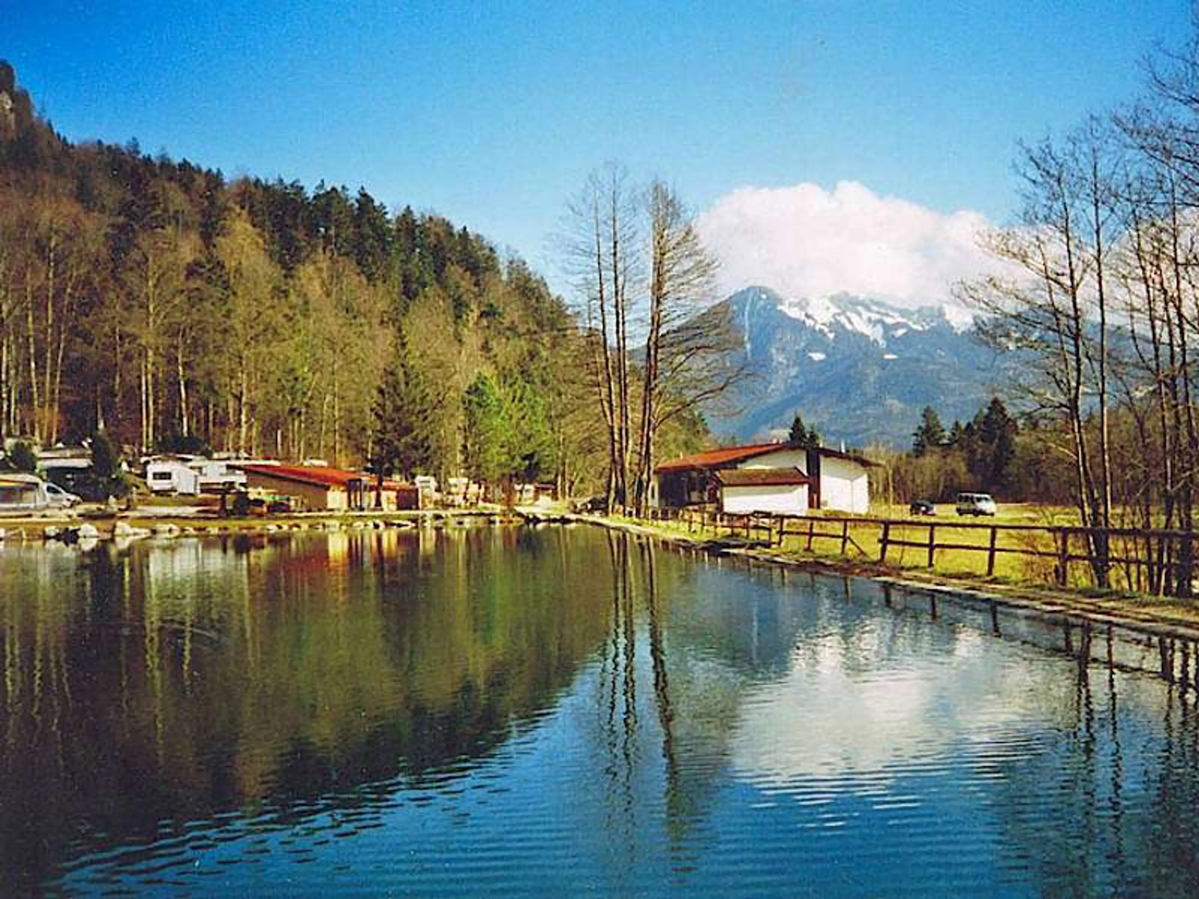 Camping Zellersee carousel-image-1