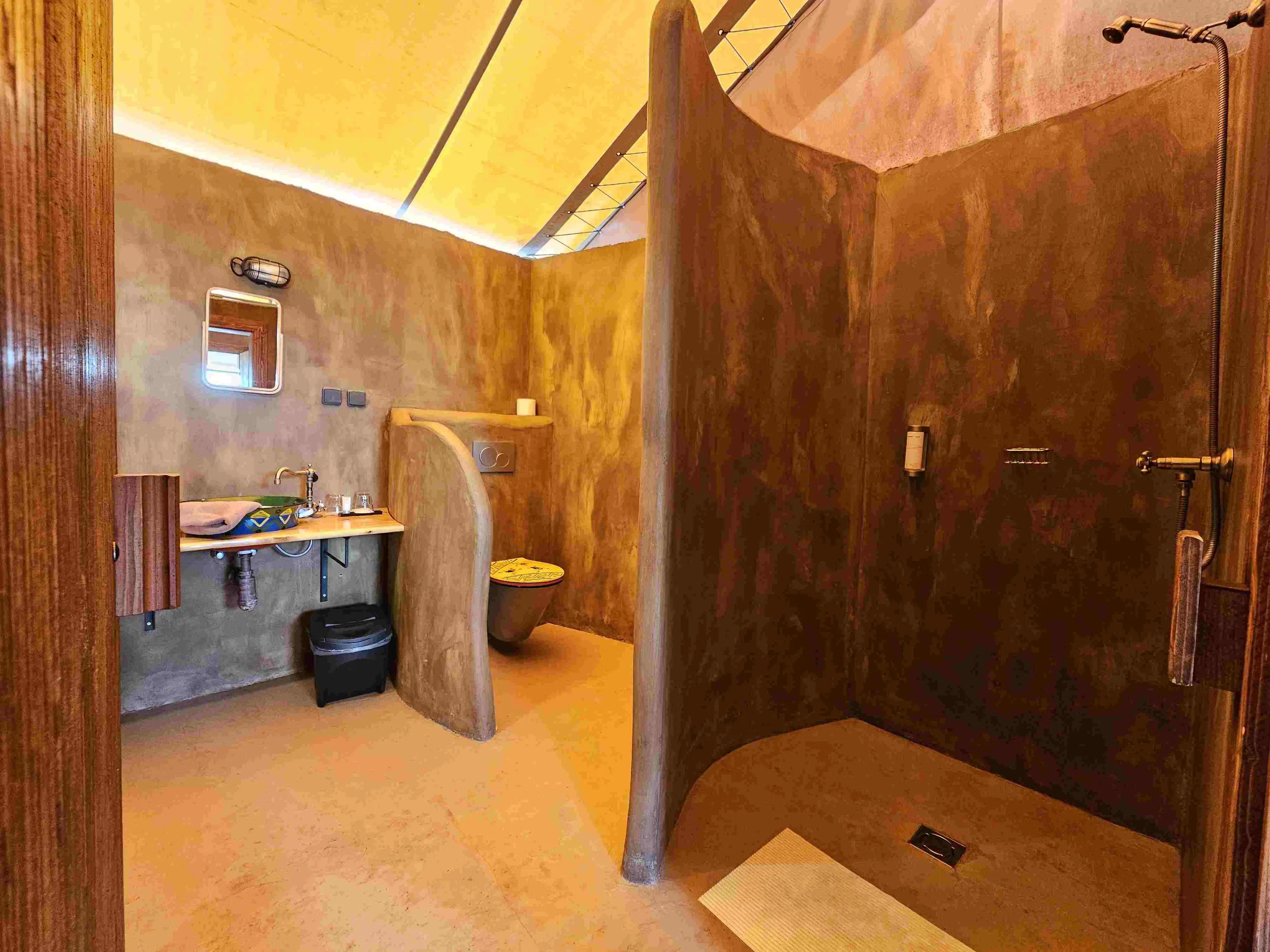 SAFARI PARK carousel-image-14