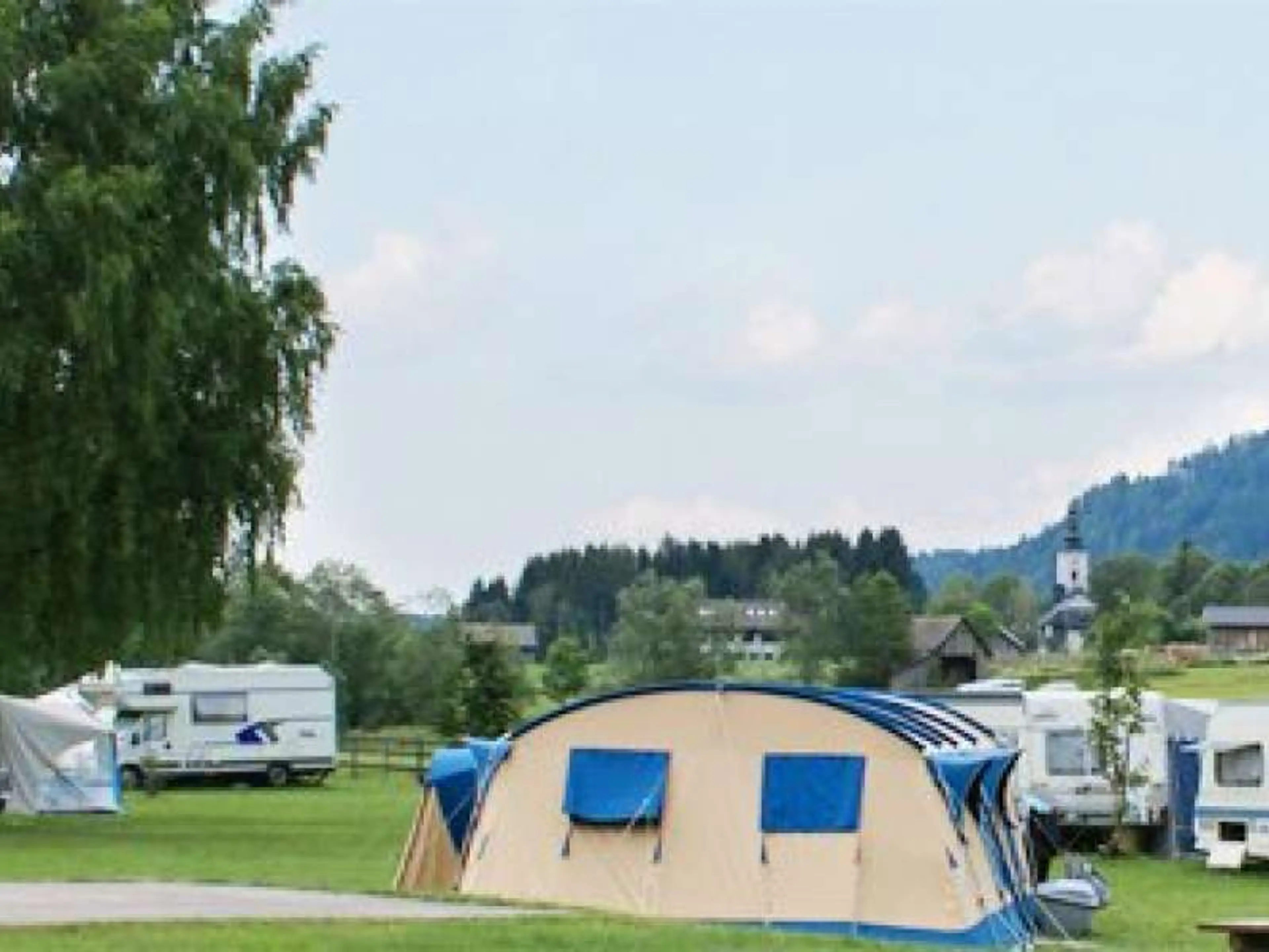 Camping Hobitsch carousel-image-1