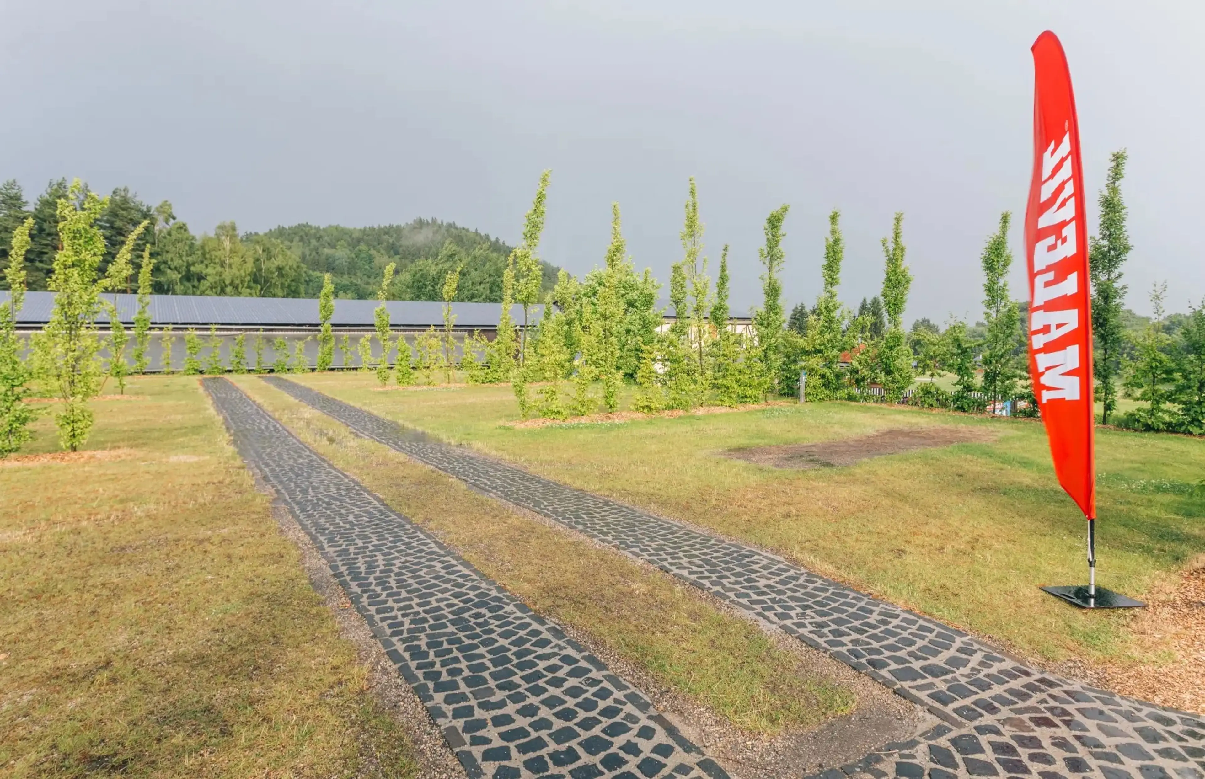 Resort Malevil carousel-image-3