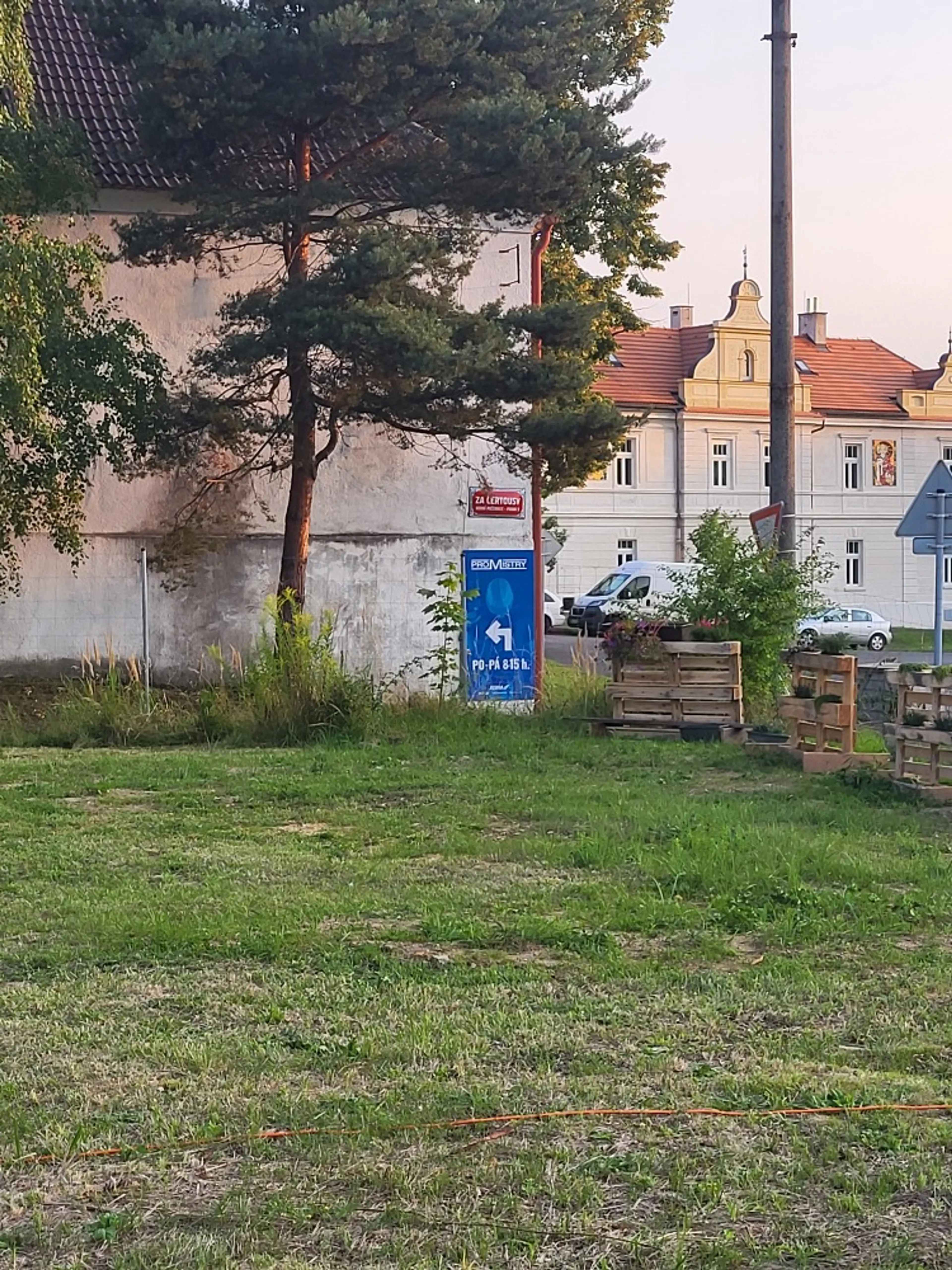 Stellplatz Praha Horní Počernice carousel-image-15