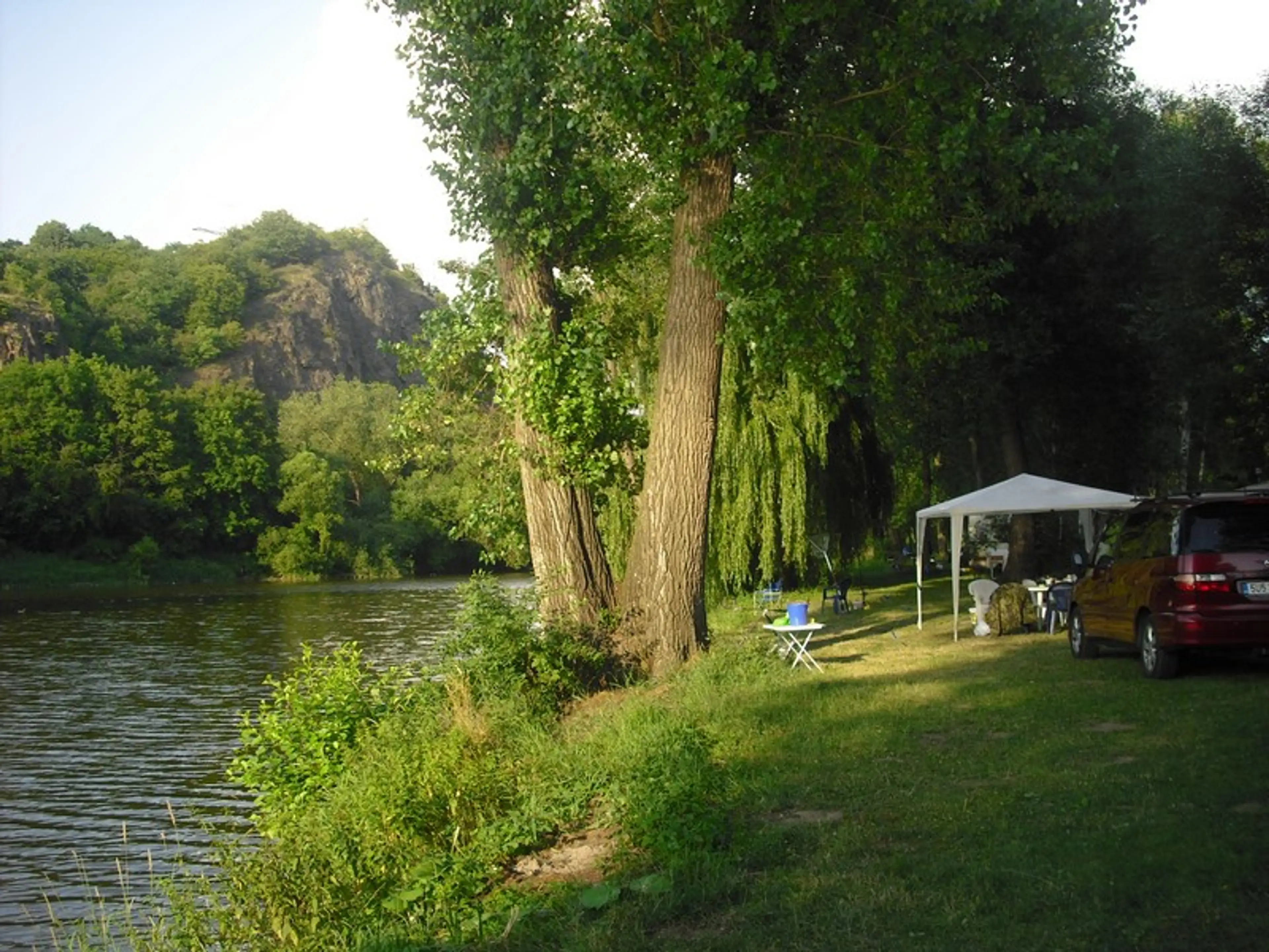 Autocamp Ostrov – Zadní Třebaň carousel-image-1