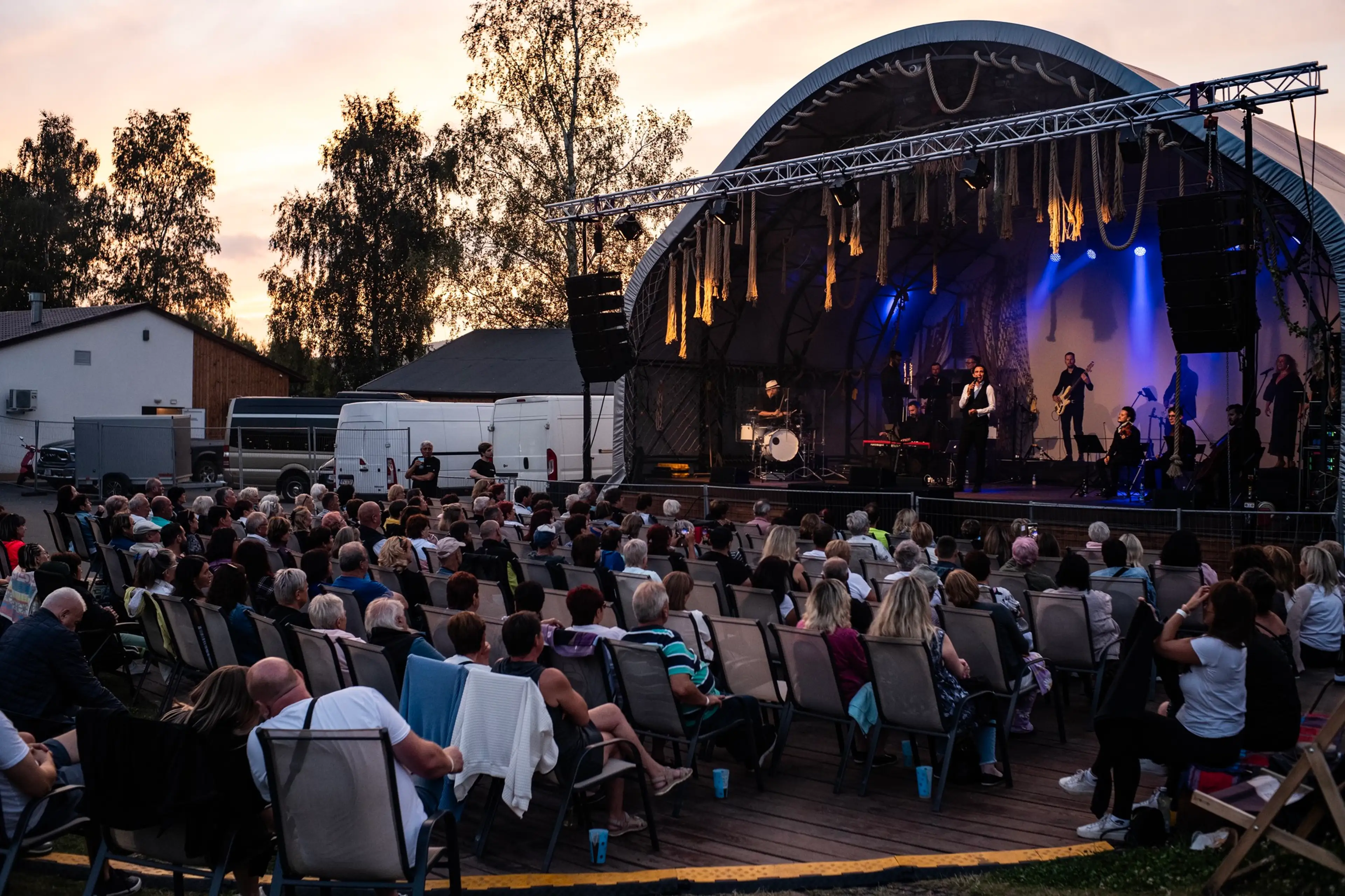 Kemp a rekreační areál KOUPÁLO Janovičky carousel-image-26